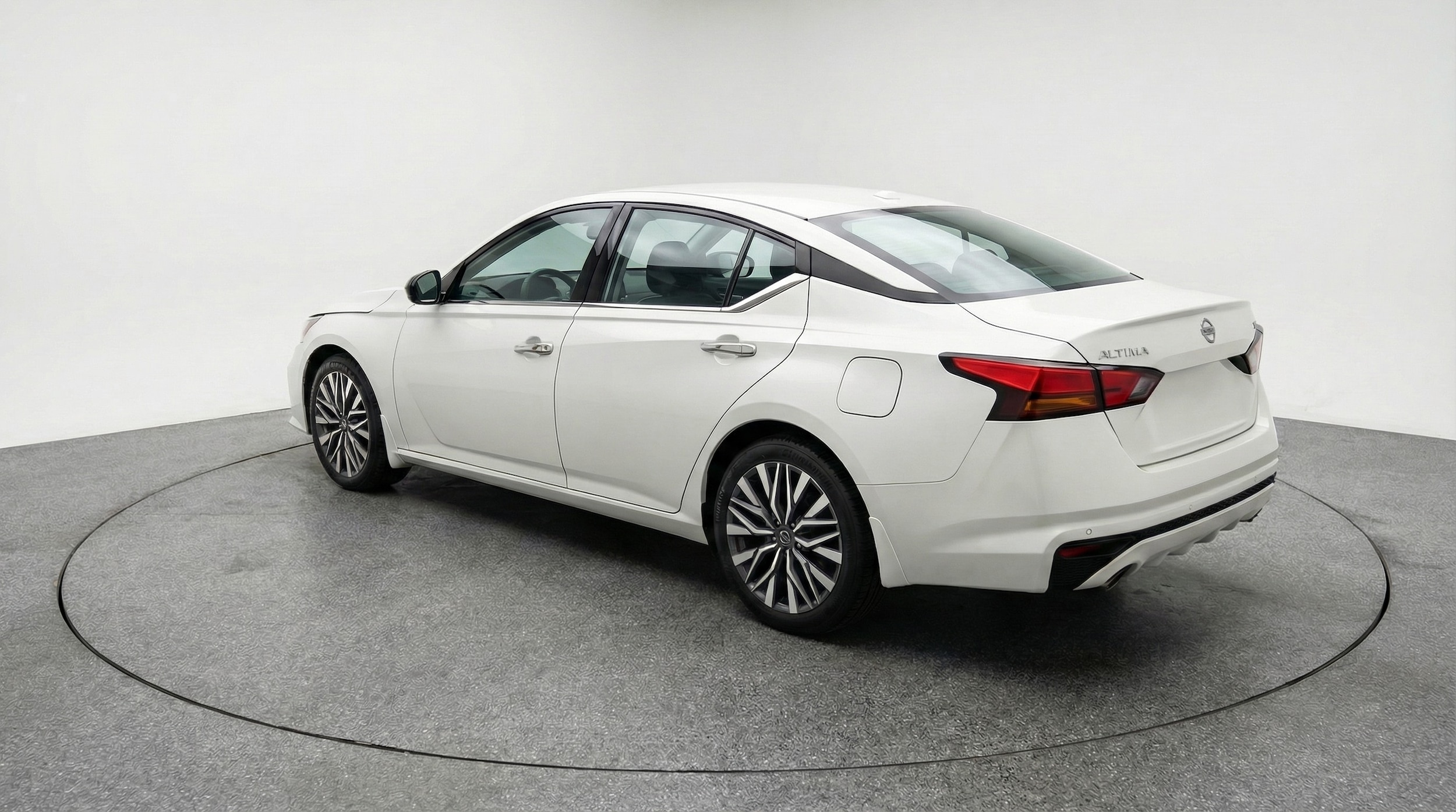 Thumbnail: 2025 Nissan Altima - 5