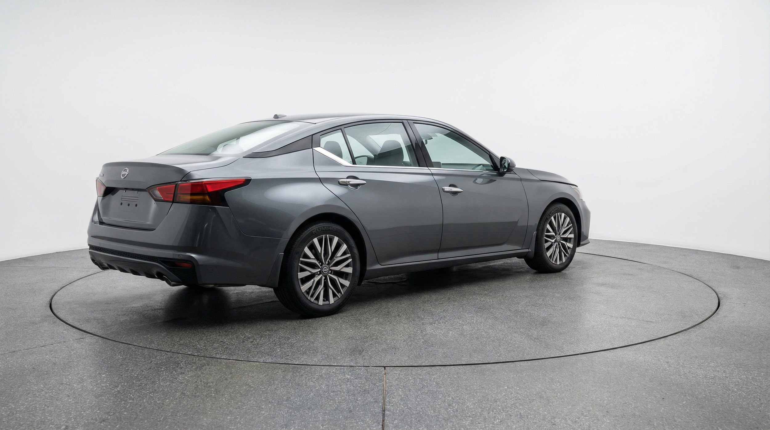 Thumbnail: 2025 Nissan Altima - 9