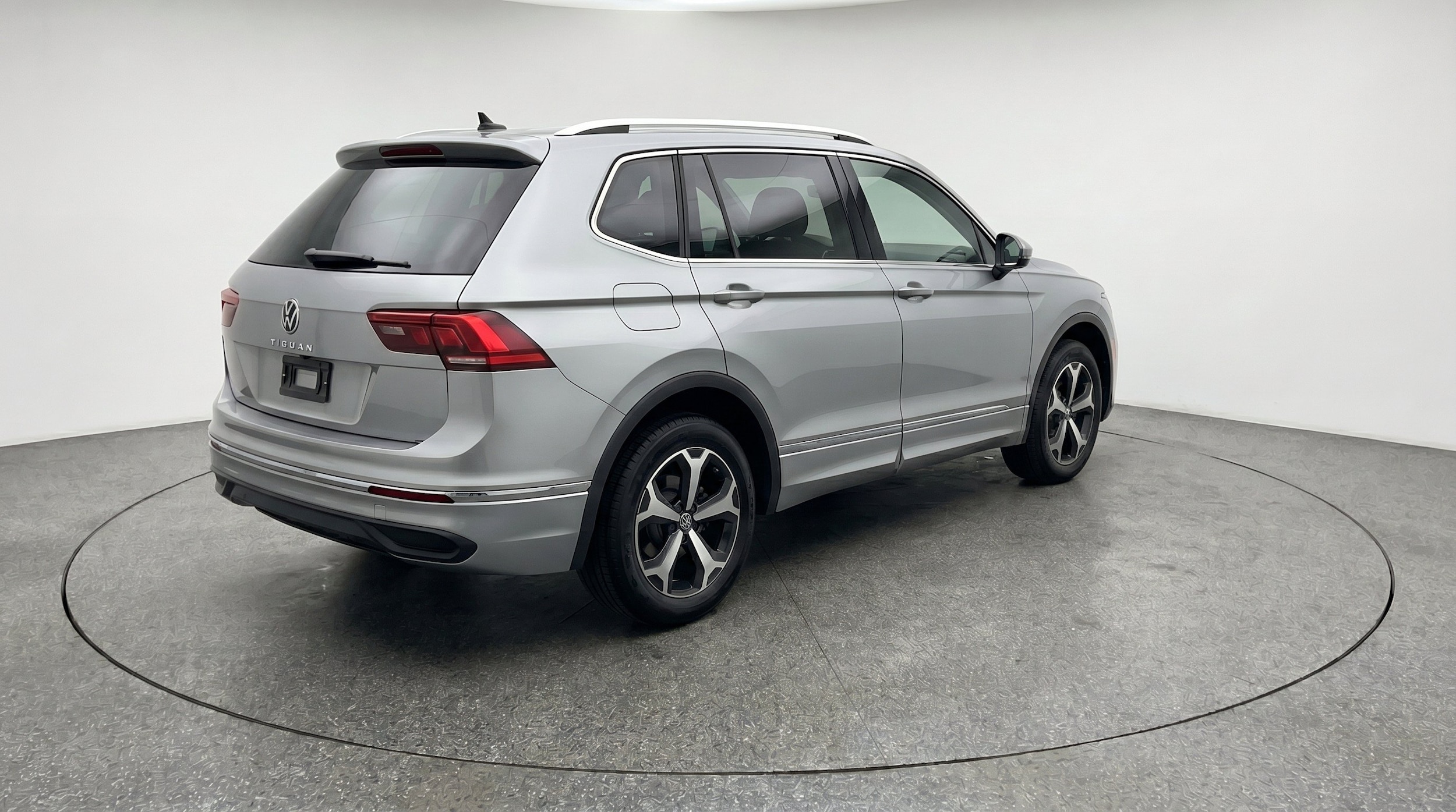 Thumbnail: 2026 Volkswagen Tiguan - 9