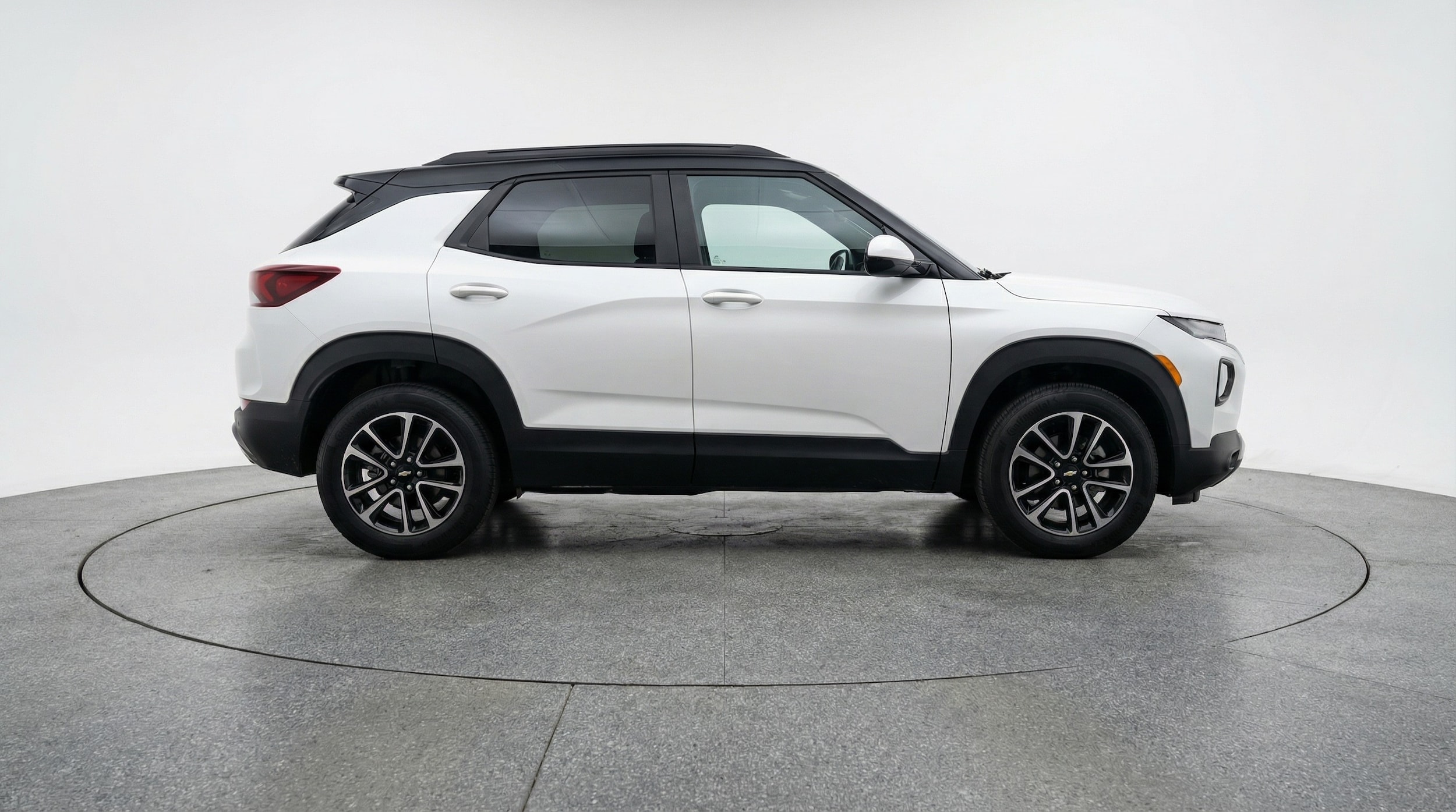Thumbnail: 2025 Chevrolet TrailBlazer - 8