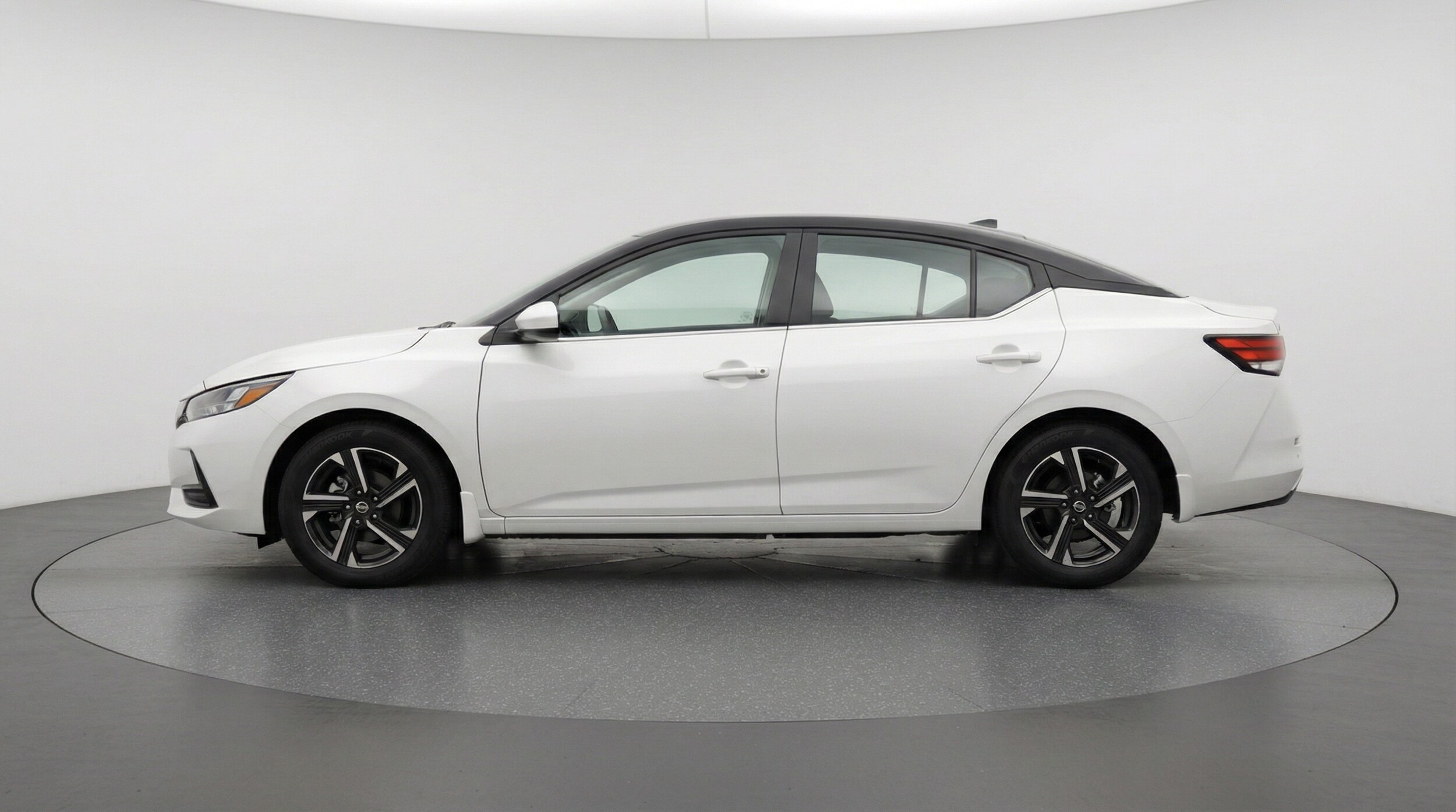 Thumbnail: 2025 Nissan Sentra - 4