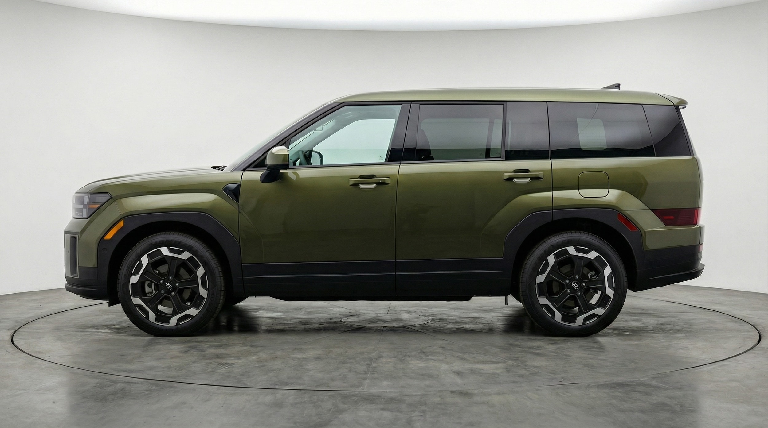 Thumbnail: 2025 Hyundai Santa Fe - 4