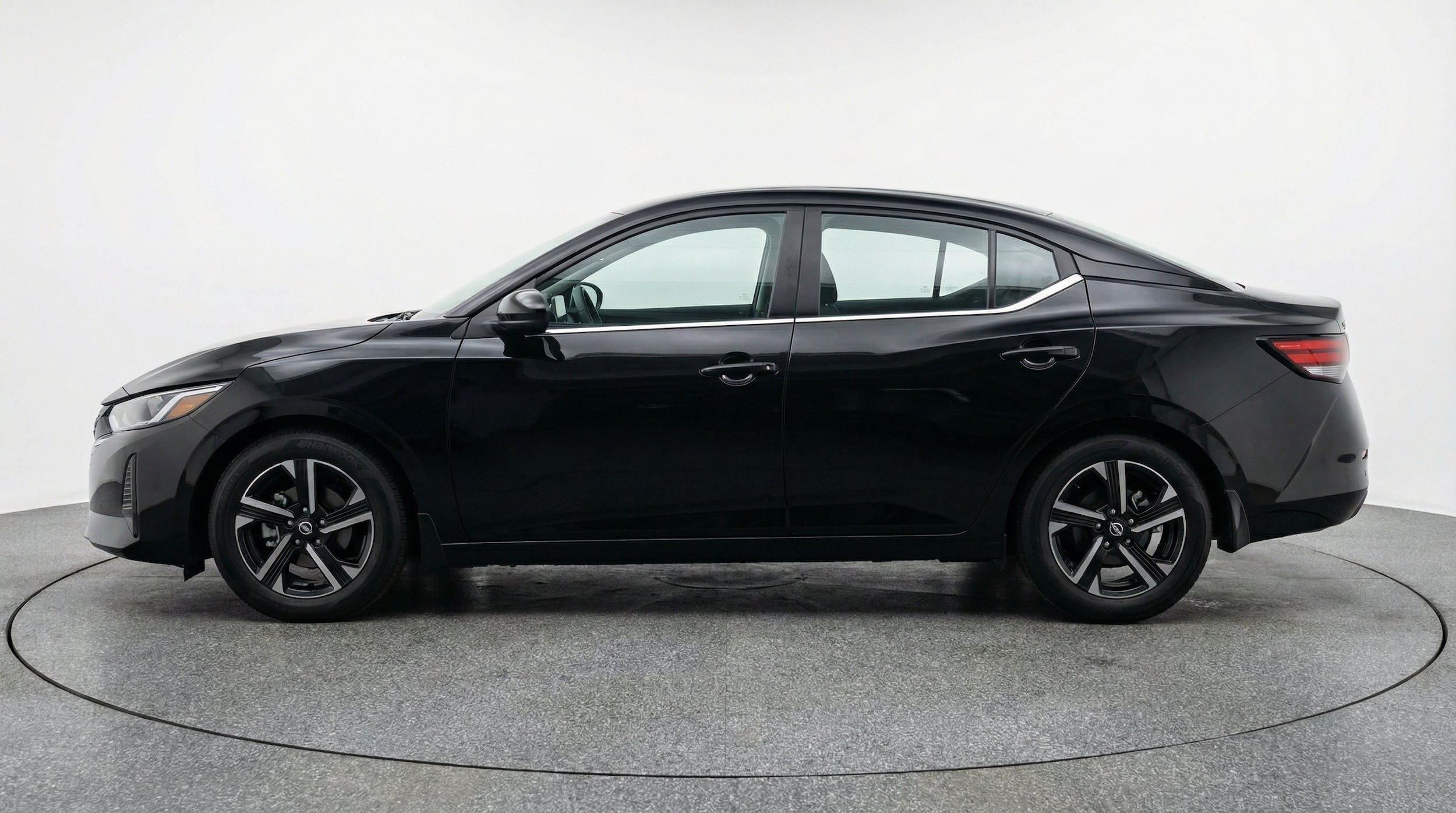Thumbnail: 2025 Nissan Sentra - 5