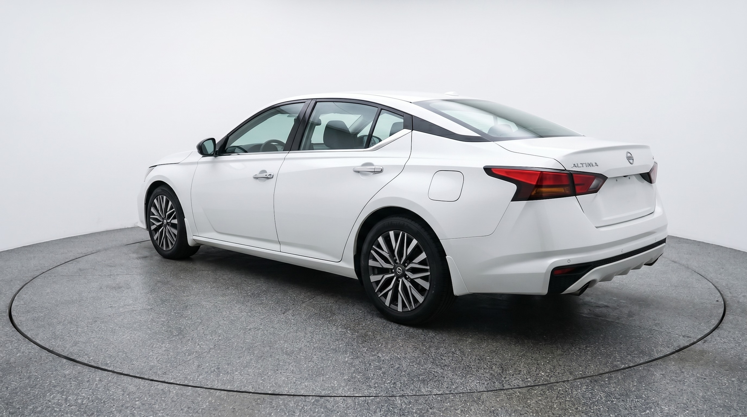 Thumbnail: 2025 Nissan Altima - 5