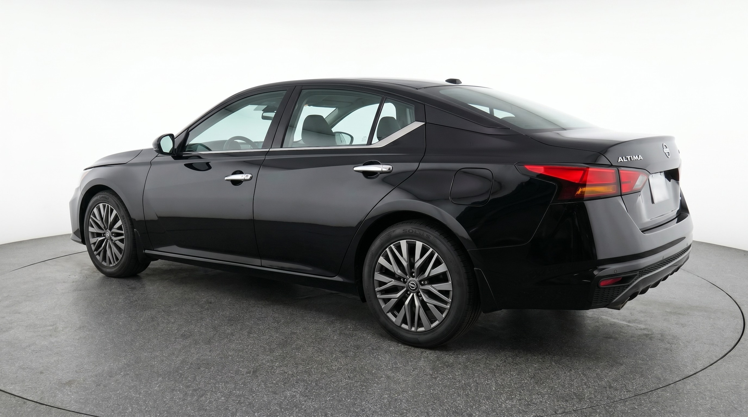 Thumbnail: 2025 Nissan Altima - 5