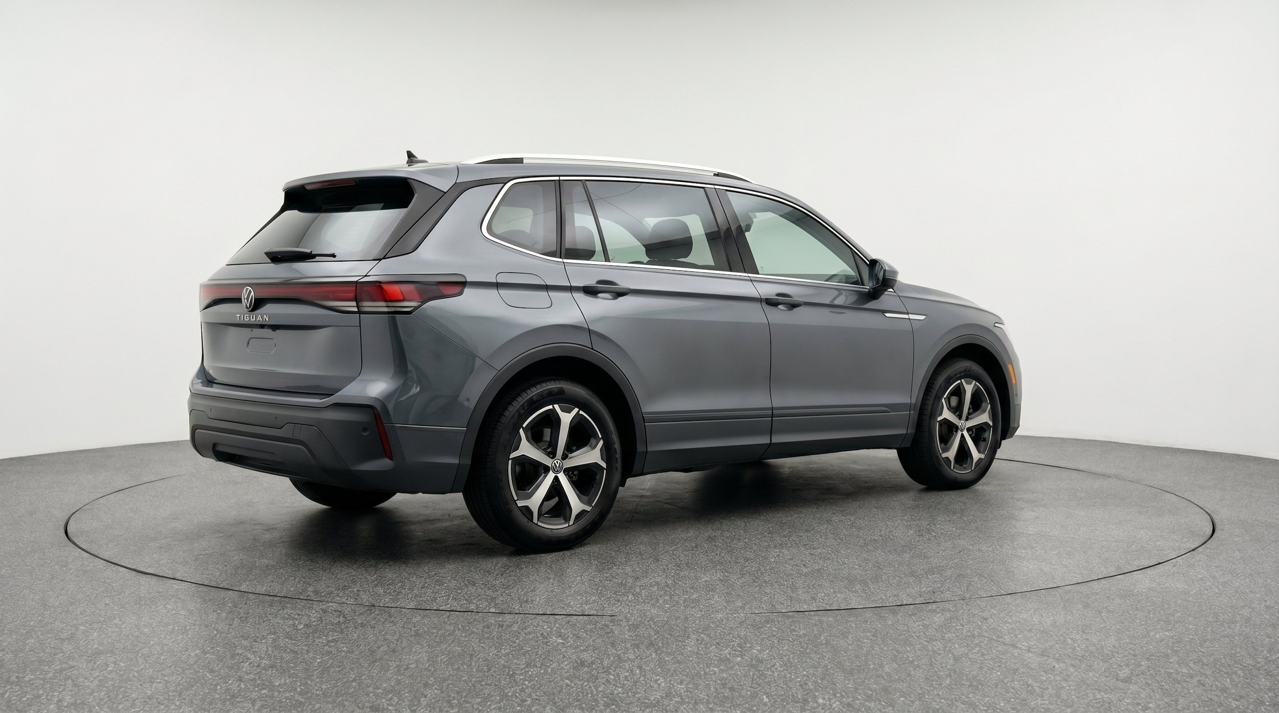 Thumbnail: 2026 Volkswagen Tiguan - 9