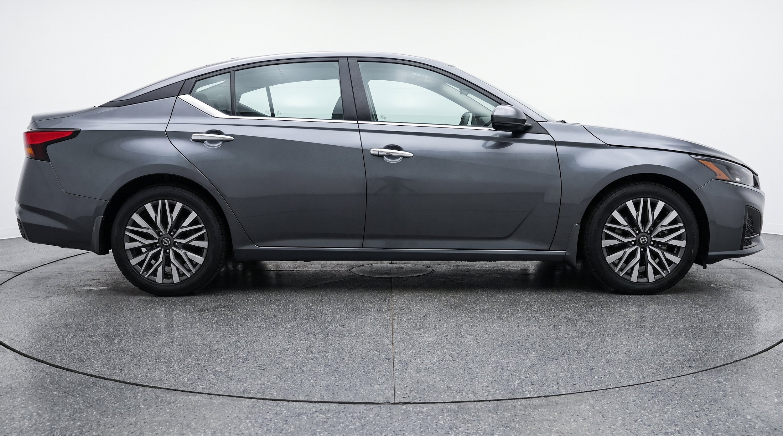 Thumbnail: 2025 Nissan Altima - 10