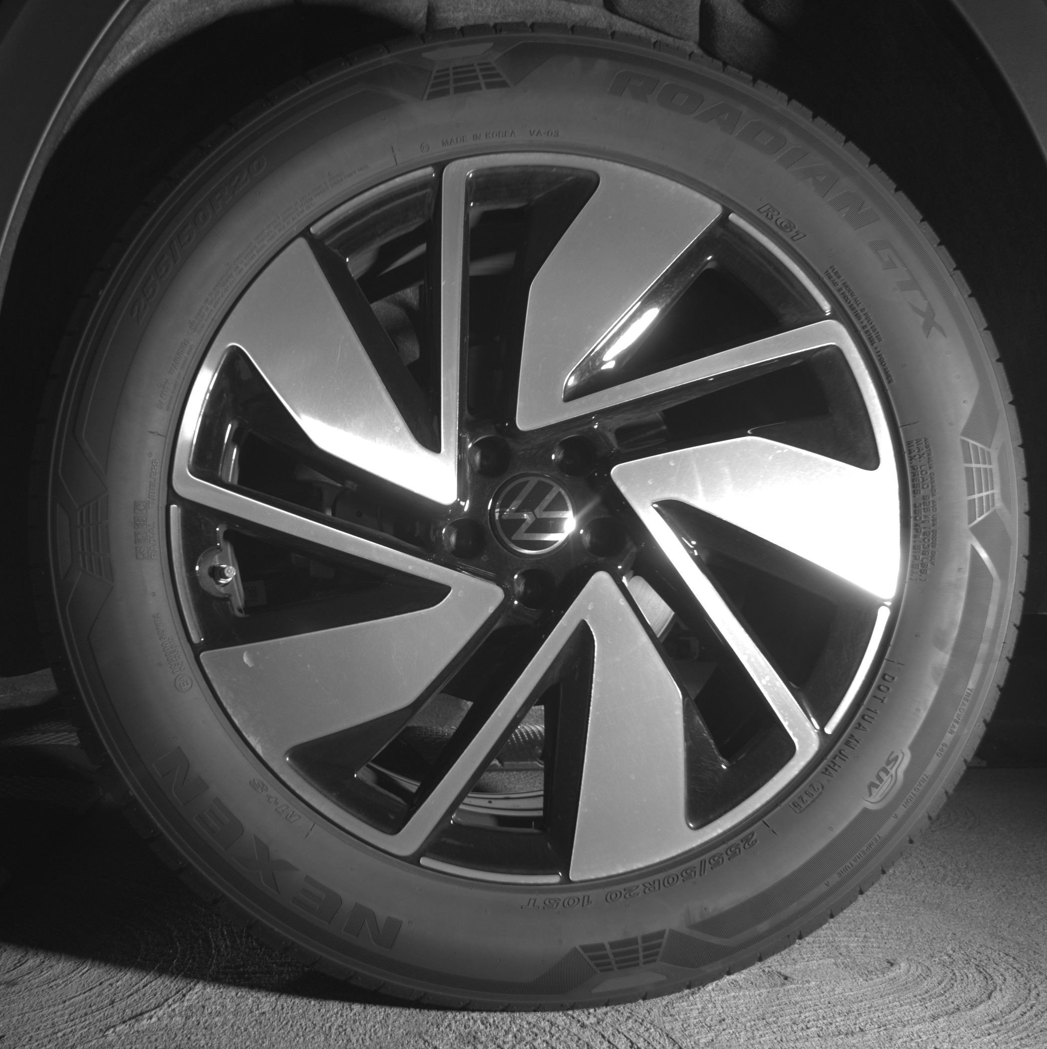 Thumbnail: 2026 Volkswagen Atlas - 14