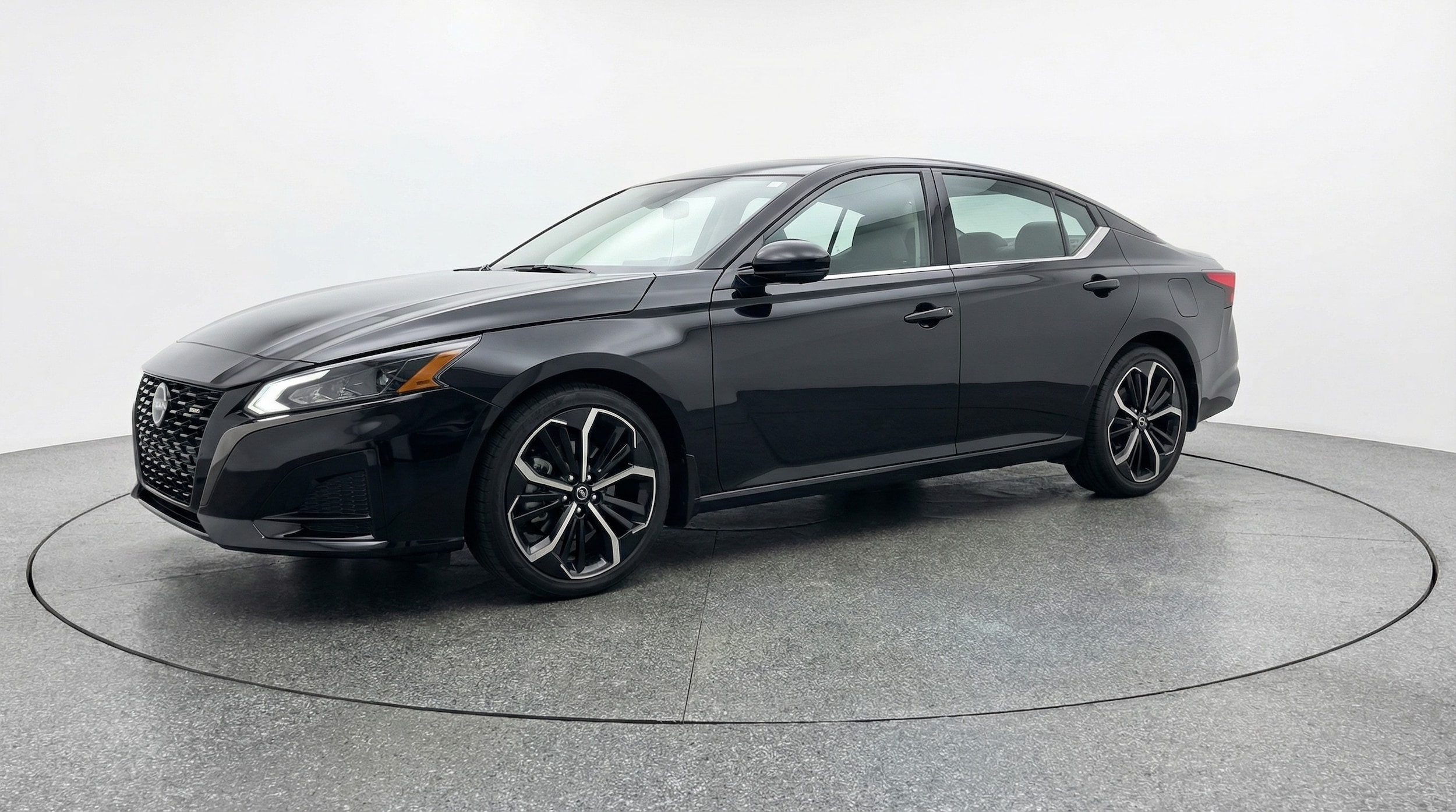 Thumbnail: 2025 Nissan Altima - 3