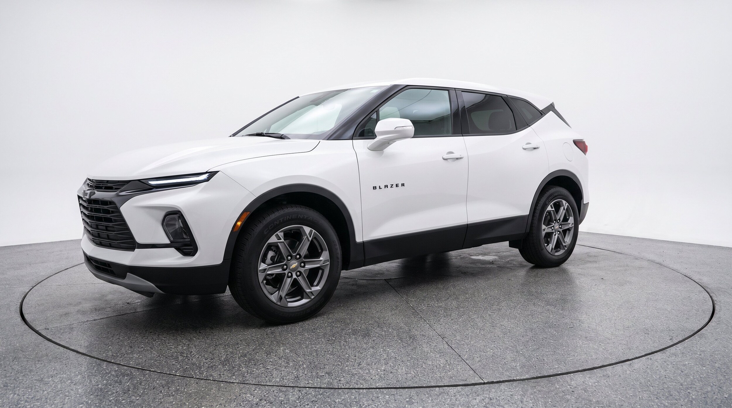 Thumbnail: 2026 Chevrolet Blazer - 3
