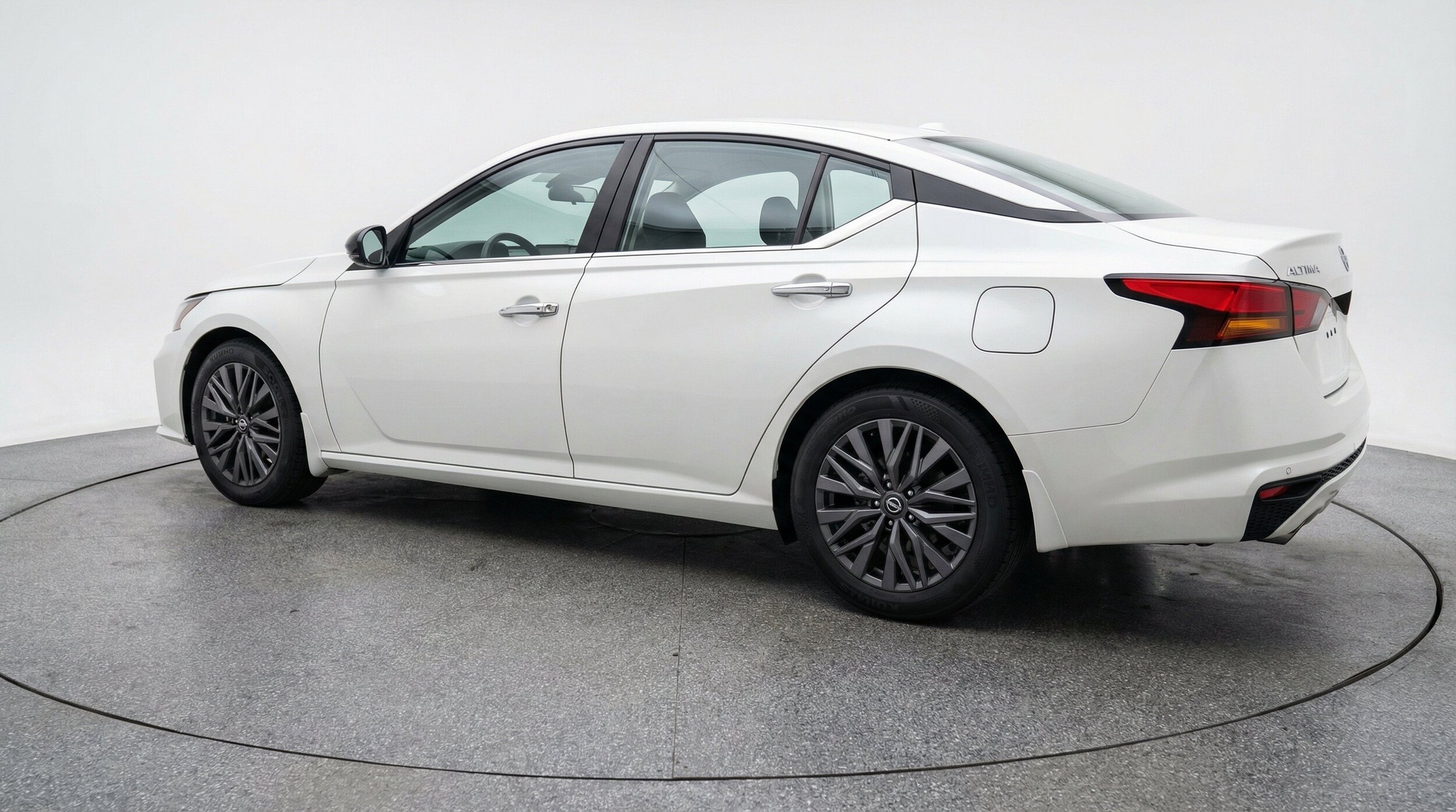 Thumbnail: 2025 Nissan Altima - 6