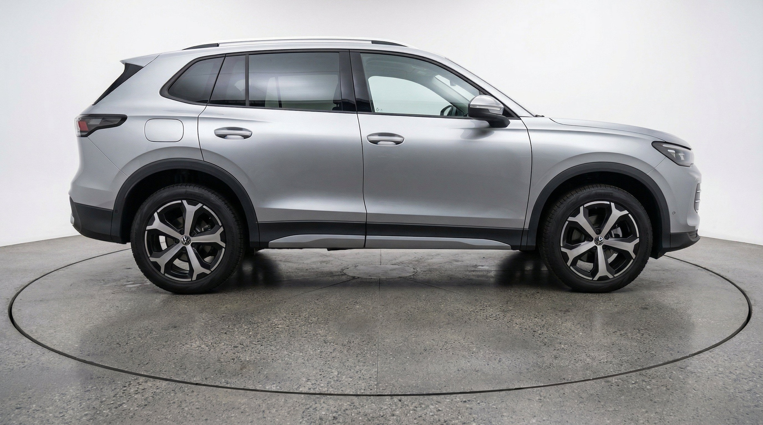 Thumbnail: 2026 Volkswagen Tiguan - 11