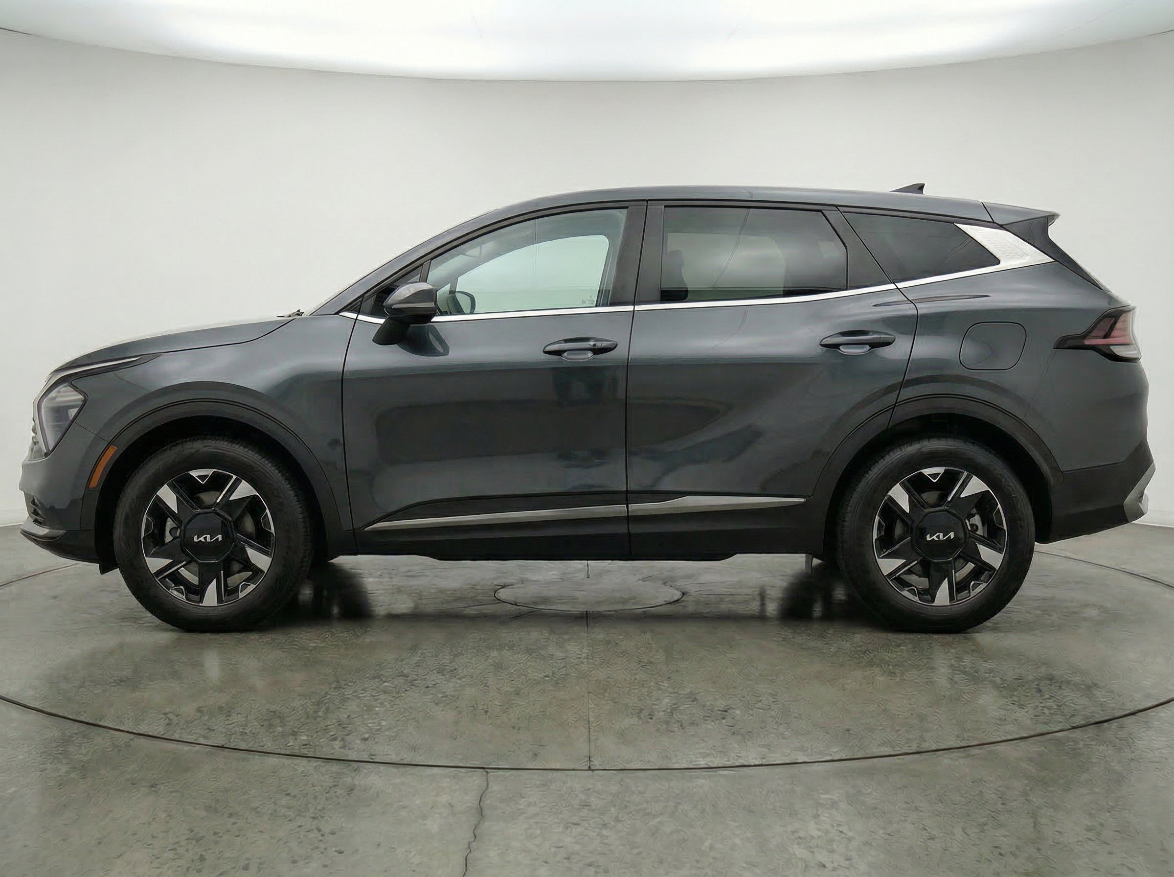 Thumbnail: 2026 Kia Sportage - 3