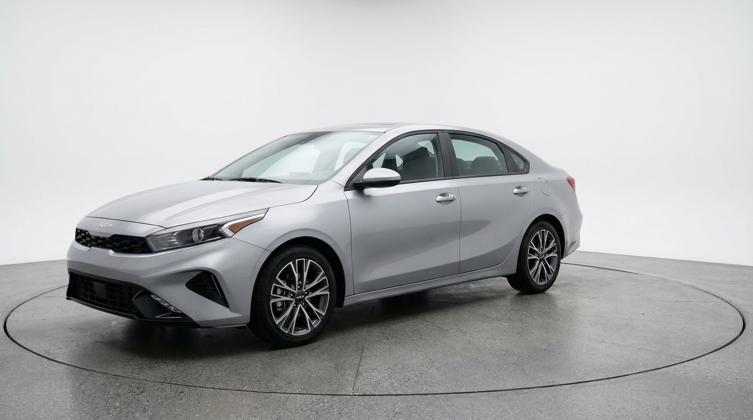 Thumbnail: 2024 Kia Forte - 3