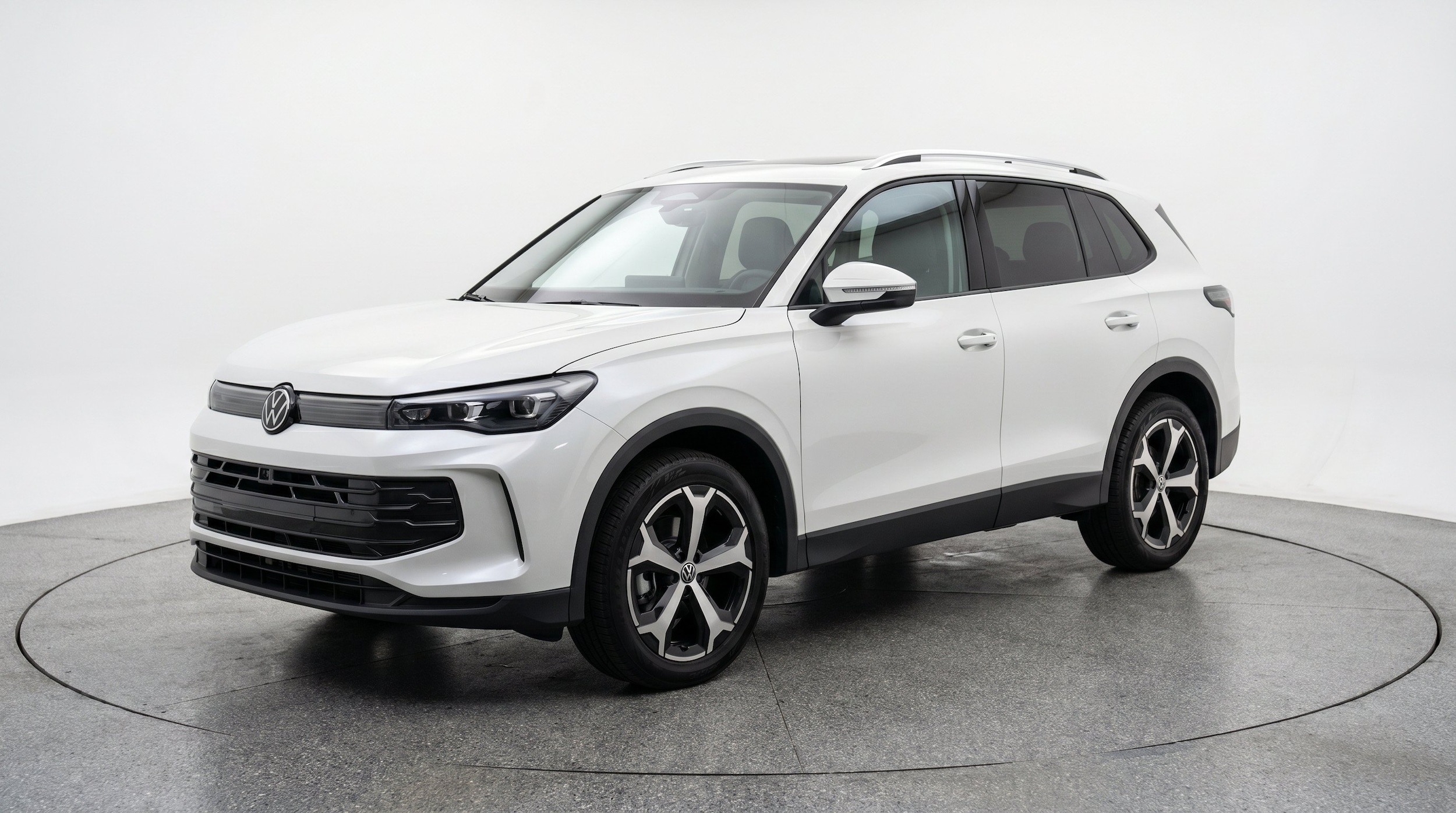 Thumbnail: 2026 Volkswagen Tiguan - 3