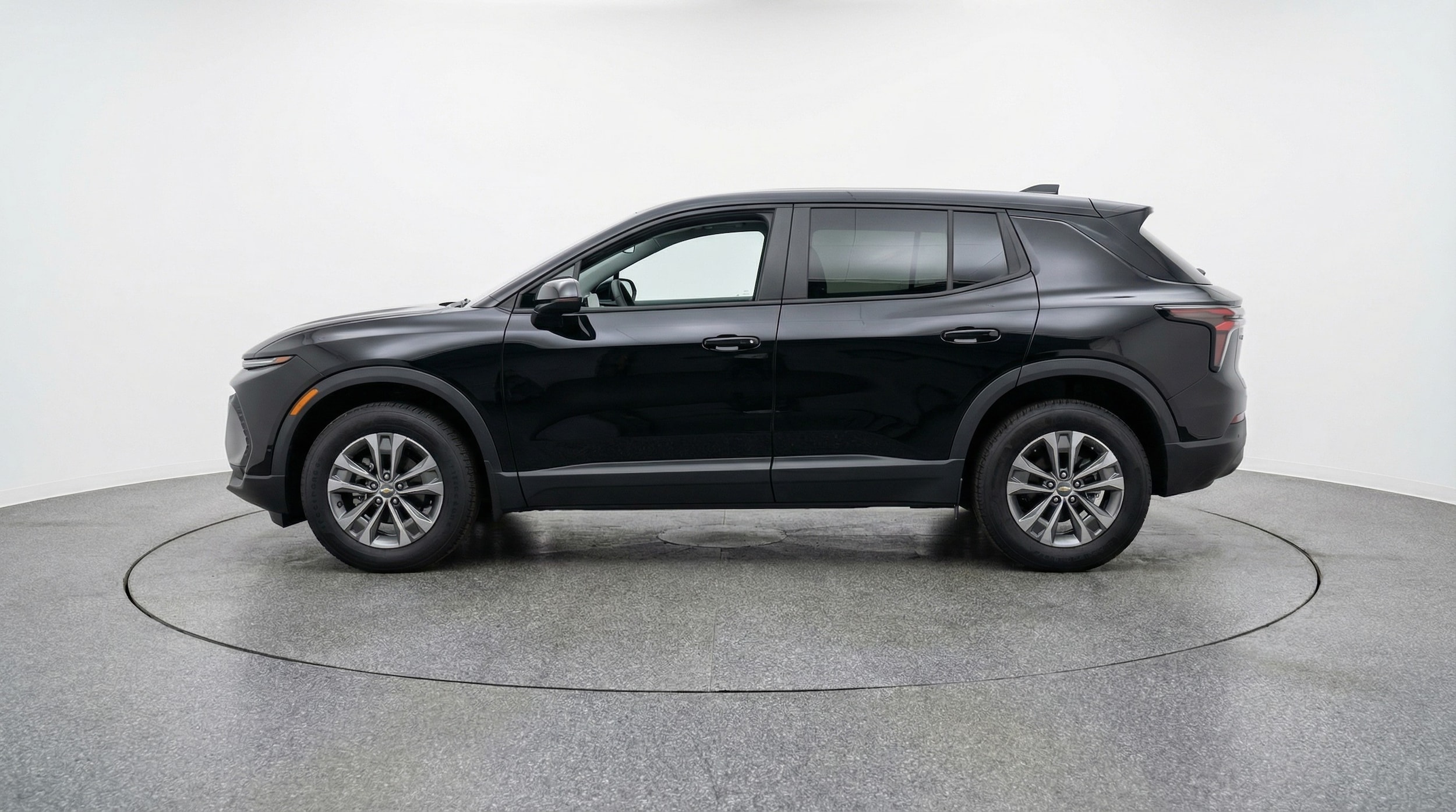 Thumbnail: 2025 Chevrolet Equinox - 4