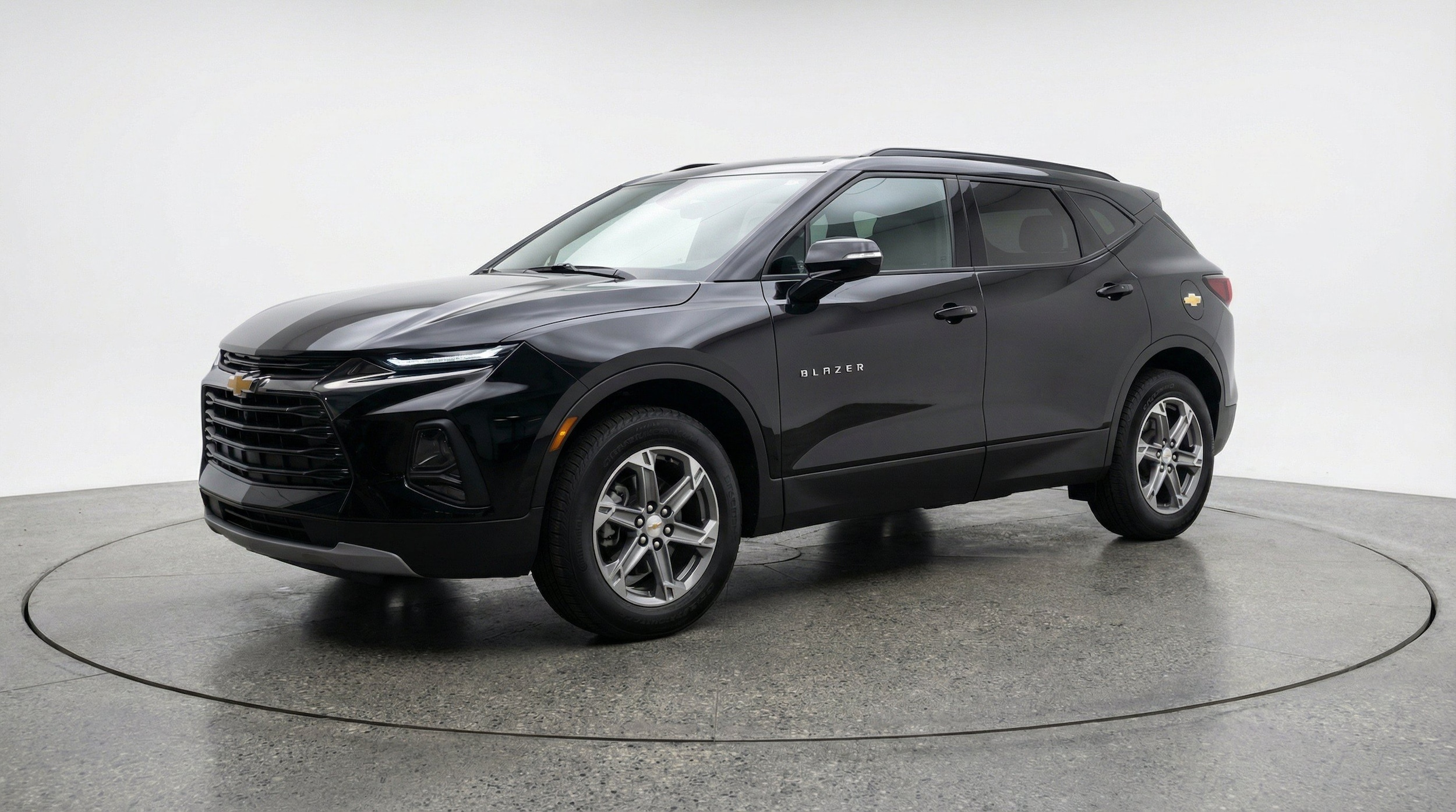Thumbnail: 2026 Chevrolet Blazer - 3