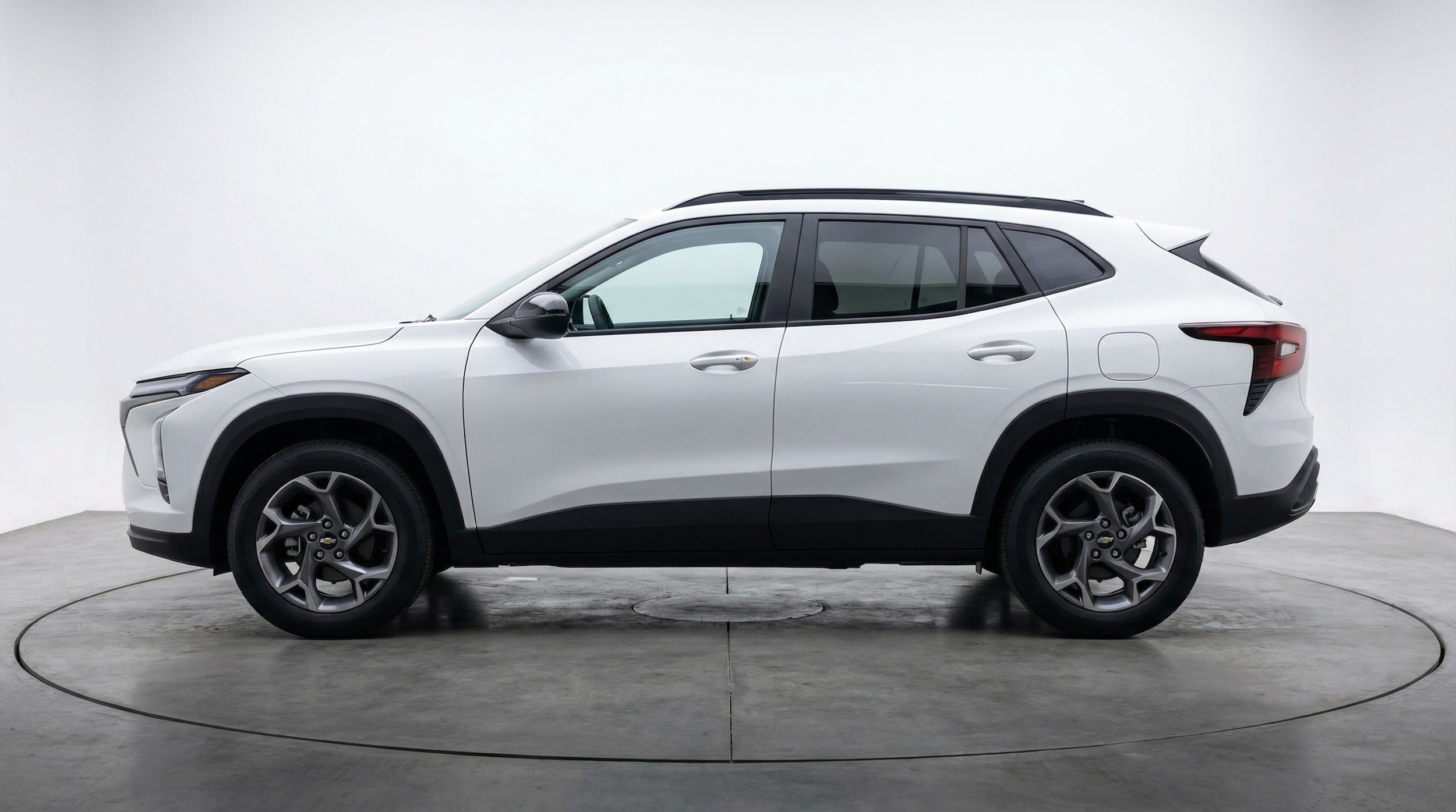 Thumbnail: 2025 Chevrolet Trax - 4