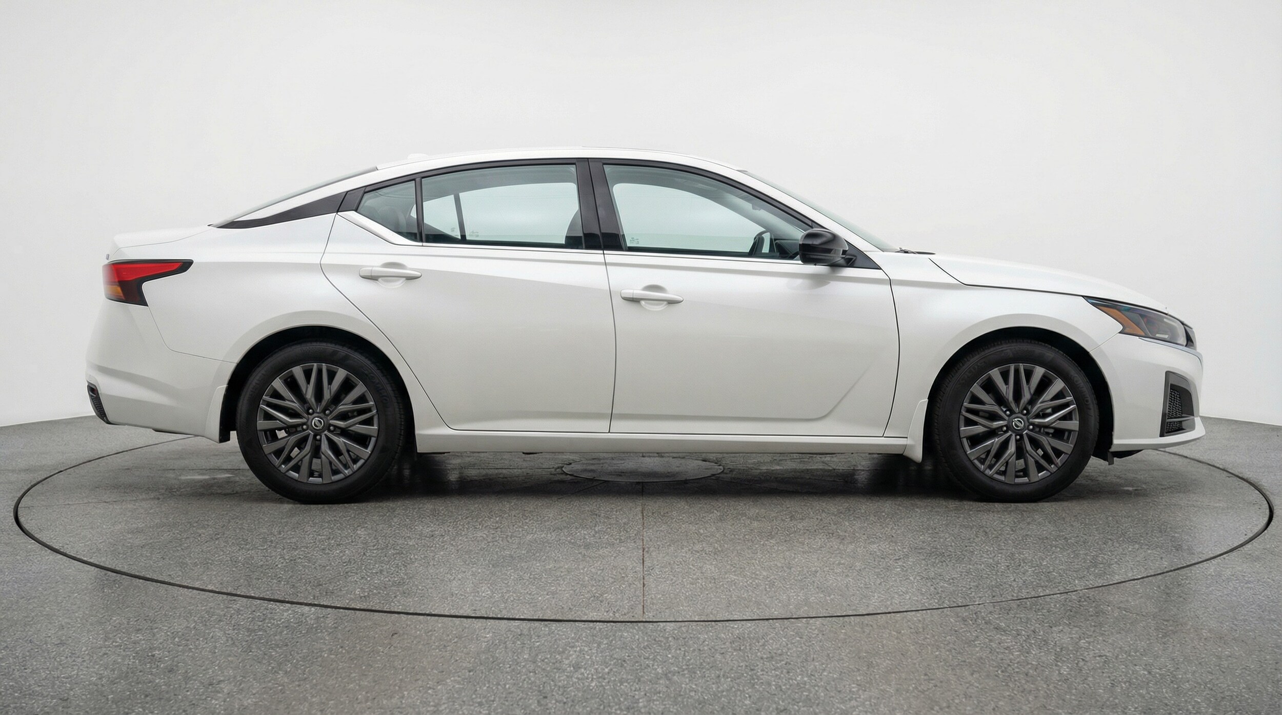 Thumbnail: 2025 Nissan Altima - 8