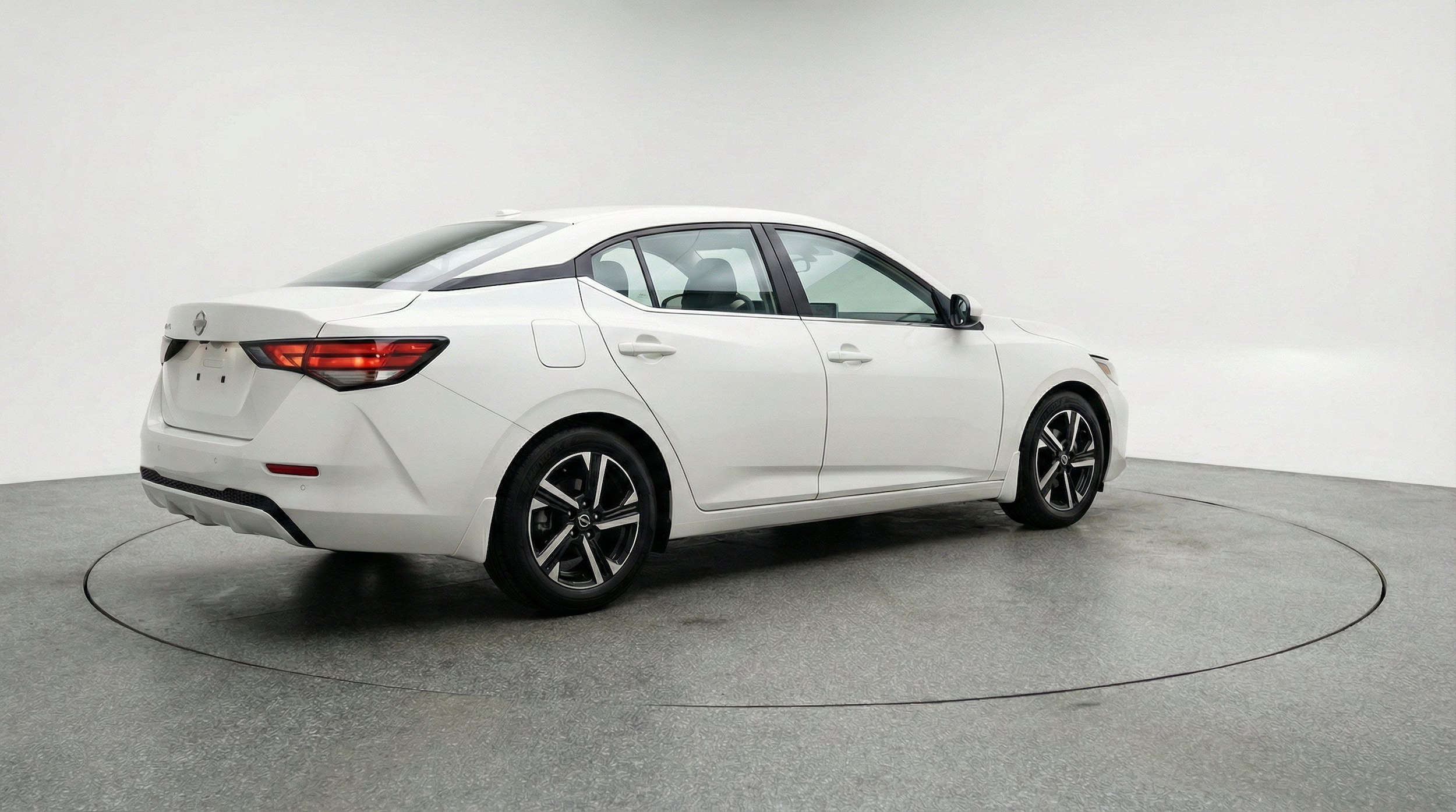 2025 Nissan Sentra SV - Photo 8