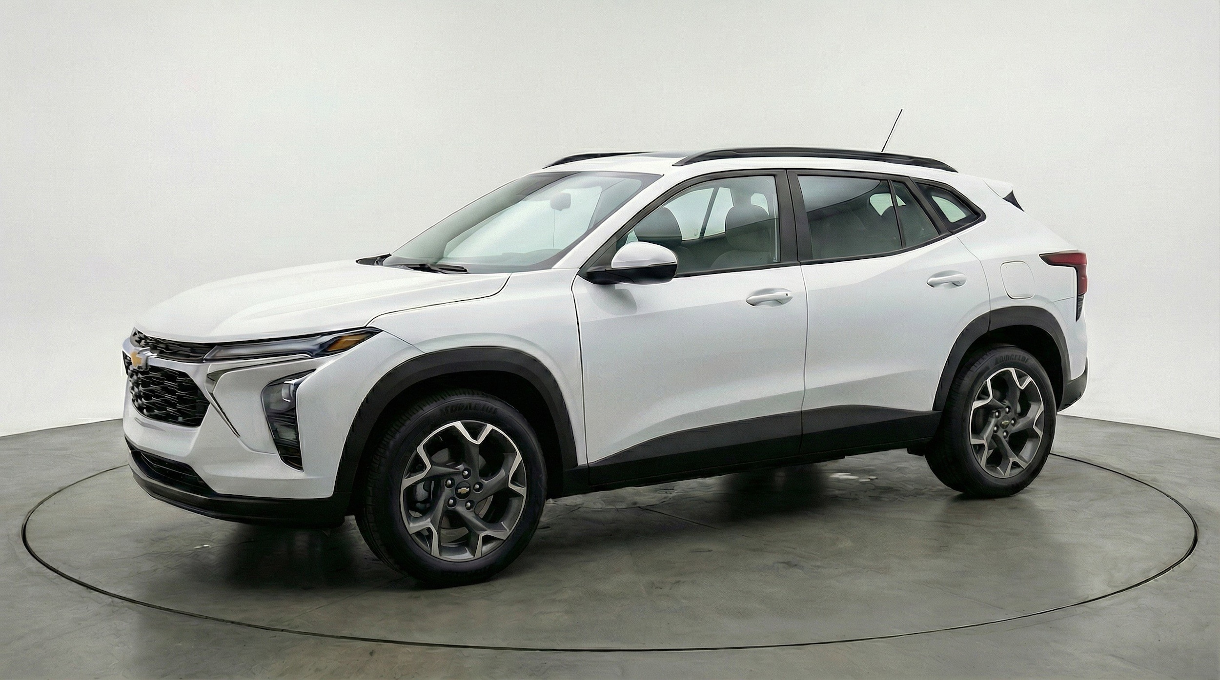 Thumbnail: 2025 Chevrolet Trax - 3