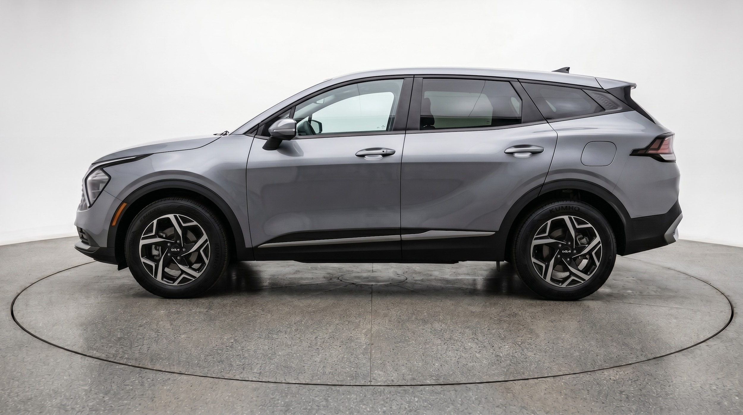 Thumbnail: 2025 Kia Sportage - 4