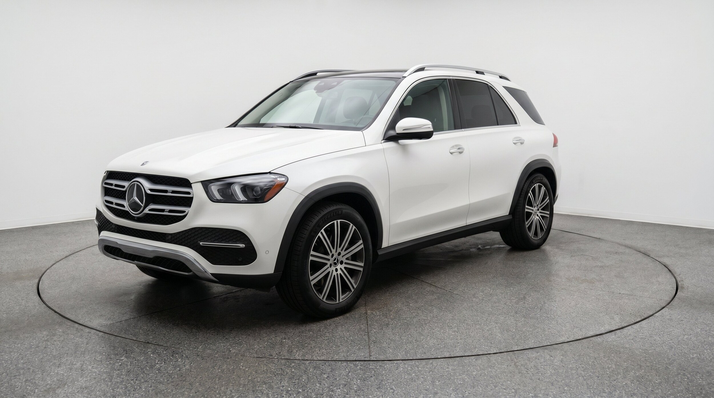 Thumbnail: 2026 Mercedes-Benz GLE - 3