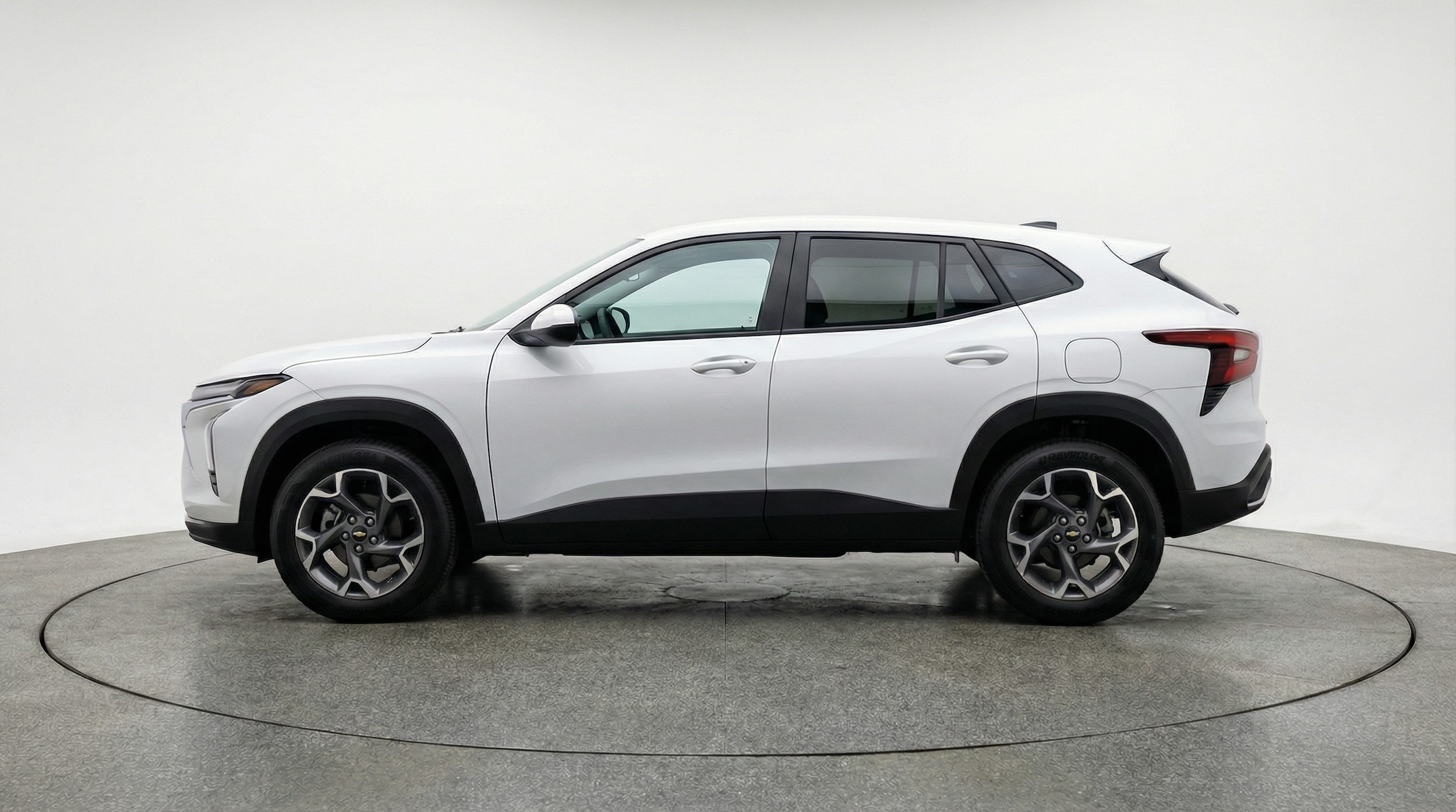 Thumbnail: 2025 Chevrolet Trax - 4