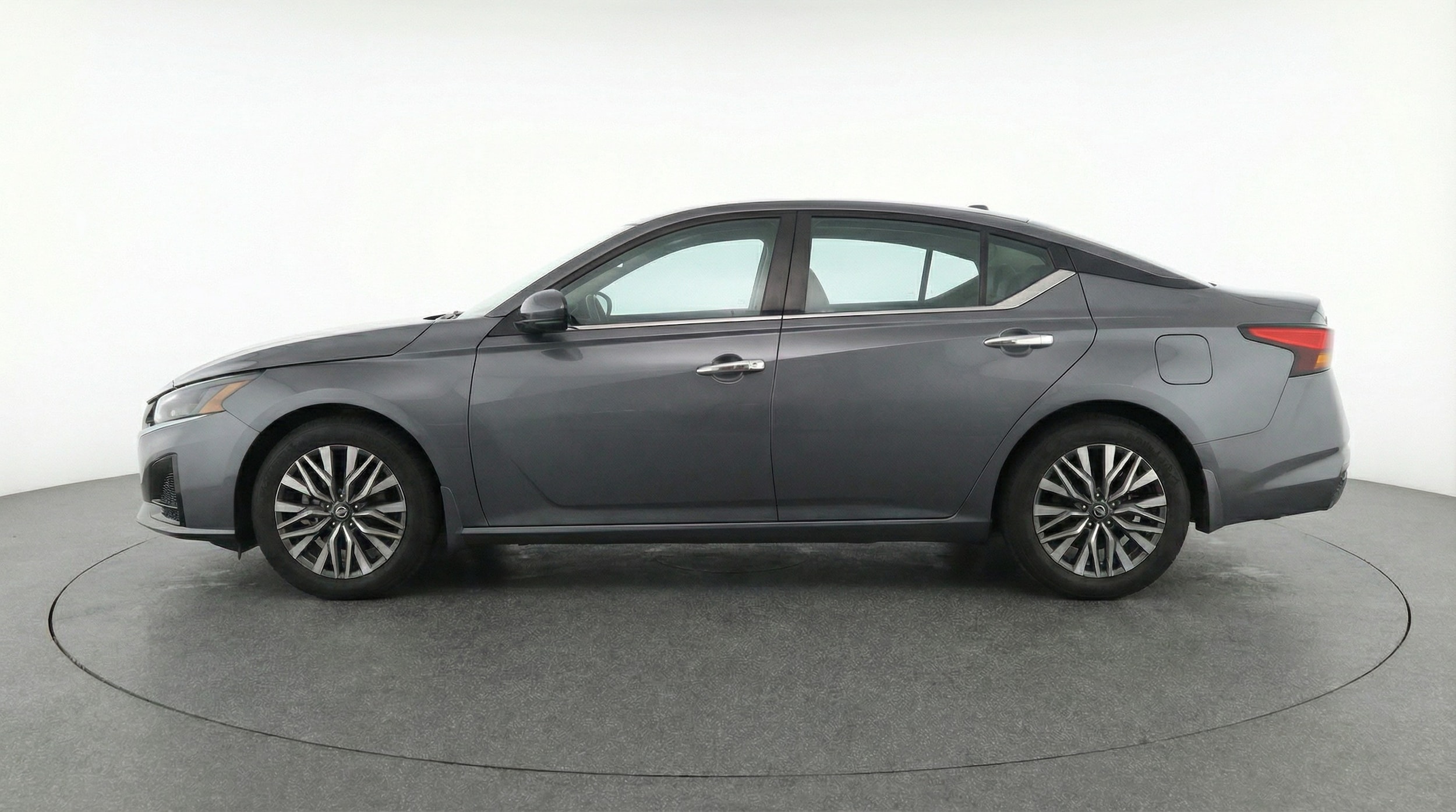 Thumbnail: 2025 Nissan Altima - 4