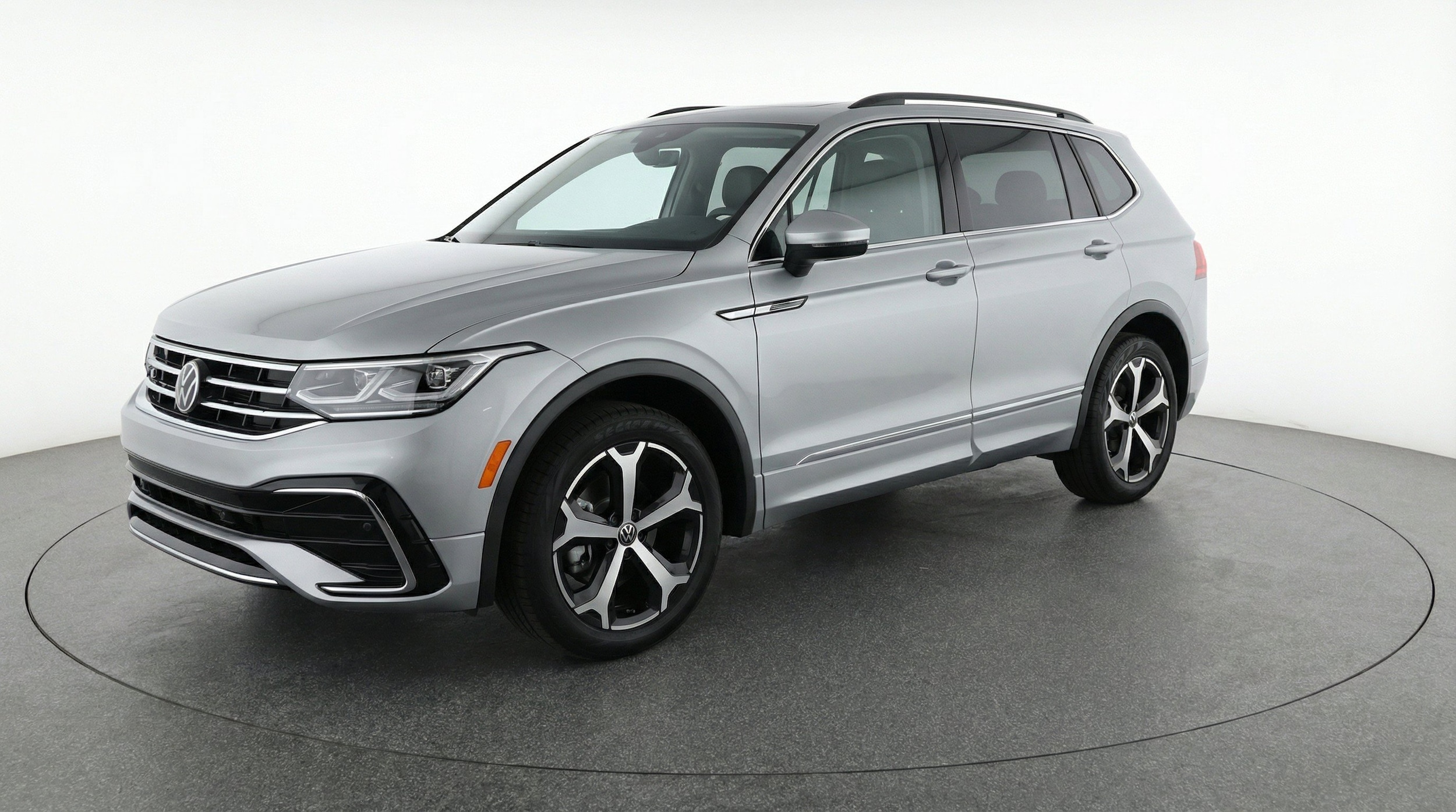 Thumbnail: 2026 Volkswagen Tiguan - 3