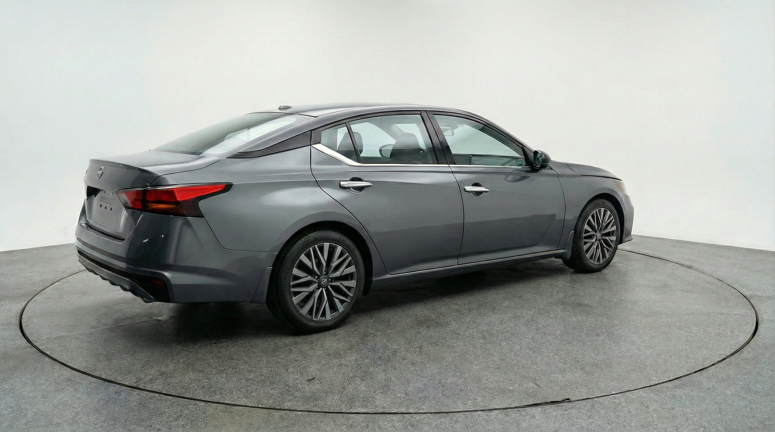 Thumbnail: 2025 Nissan Altima - 9