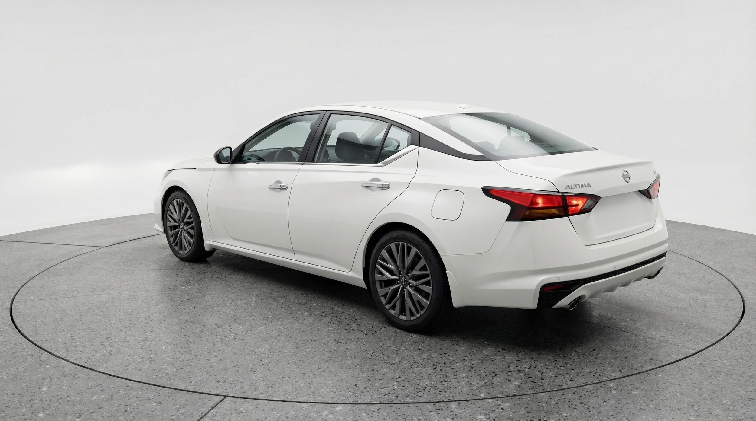 Thumbnail: 2025 Nissan Altima - 5
