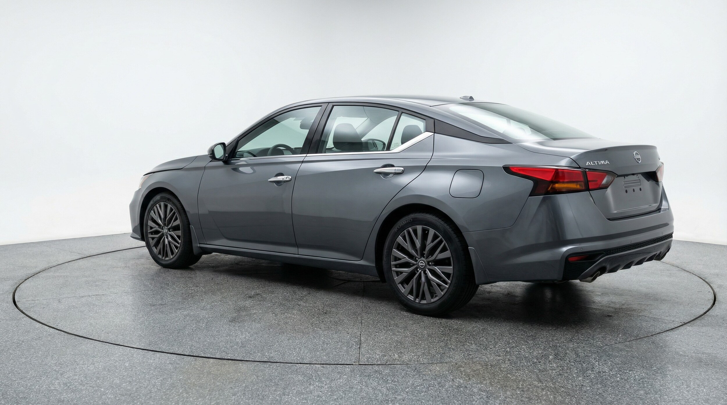 Thumbnail: 2025 Nissan Altima - 5