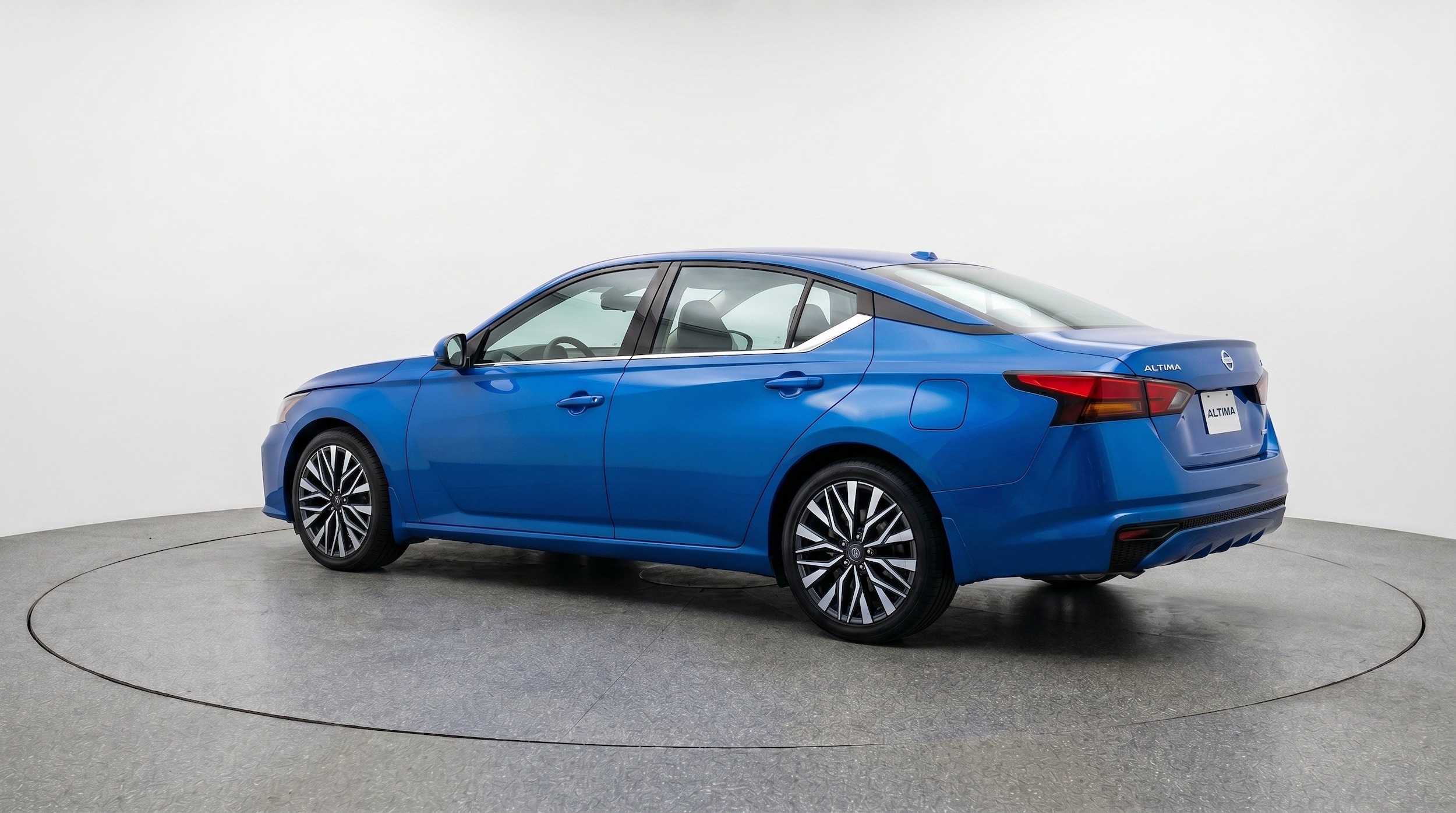 Thumbnail: 2025 Nissan Altima - 6