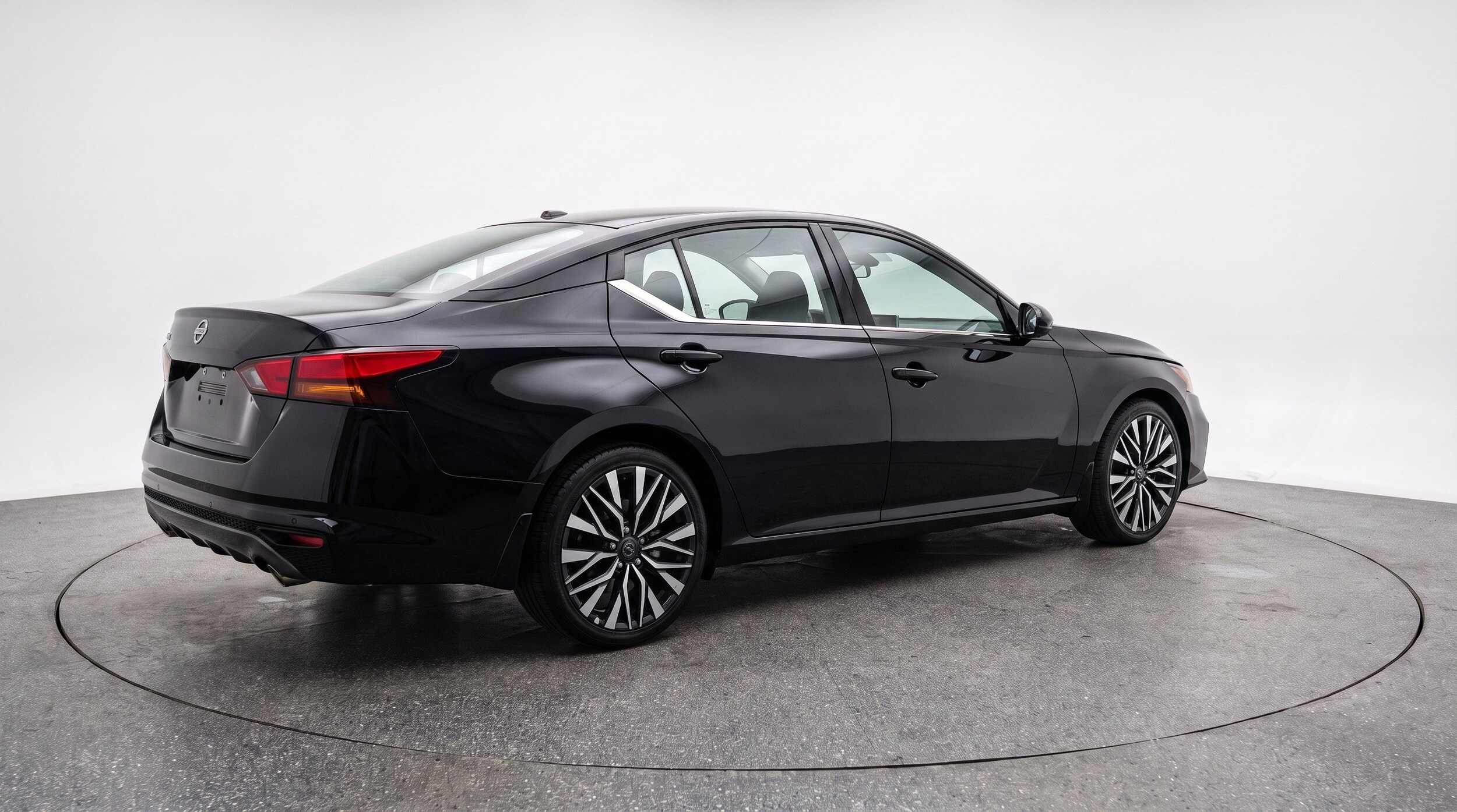 Thumbnail: 2025 Nissan Altima - 9