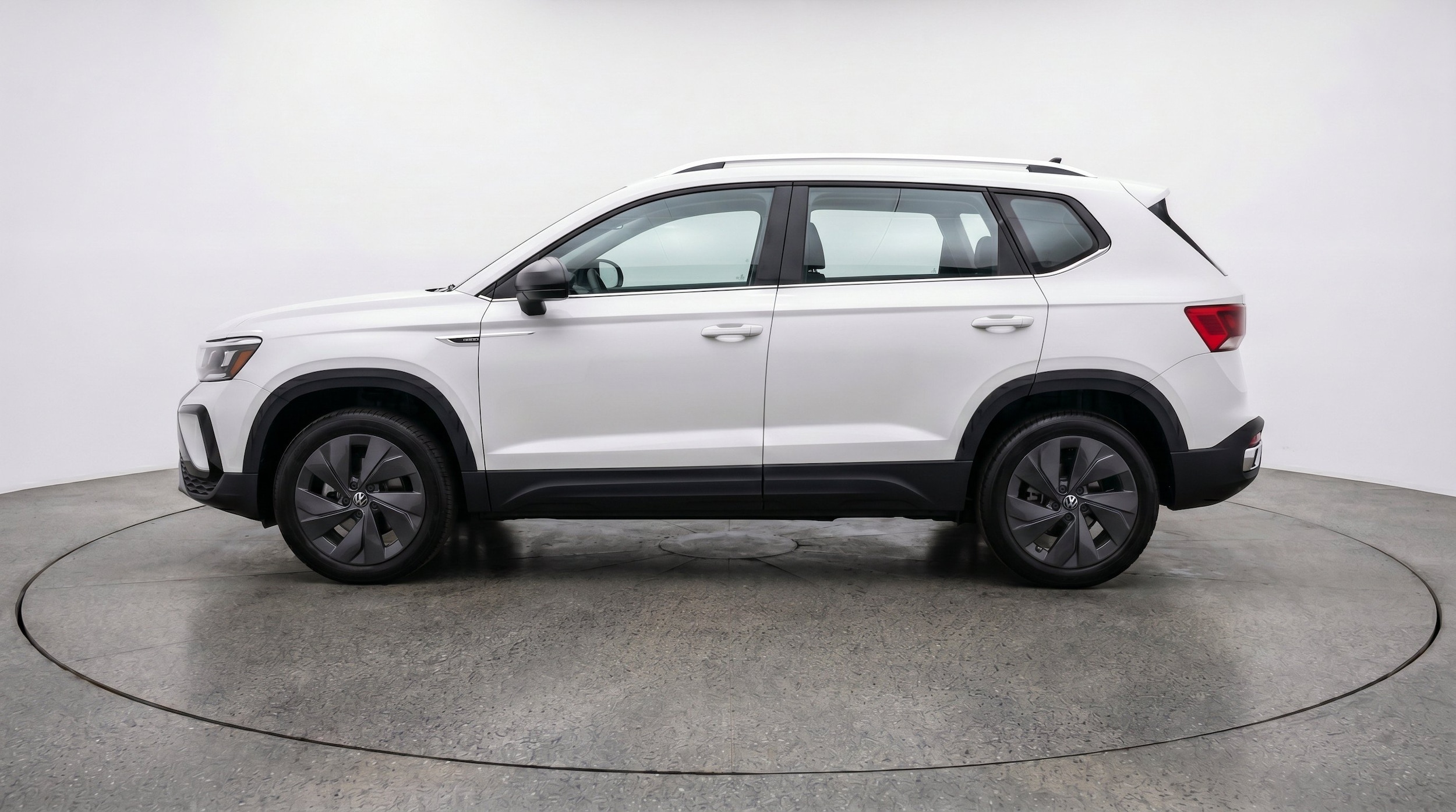Thumbnail: 2026 Volkswagen Taos - 5
