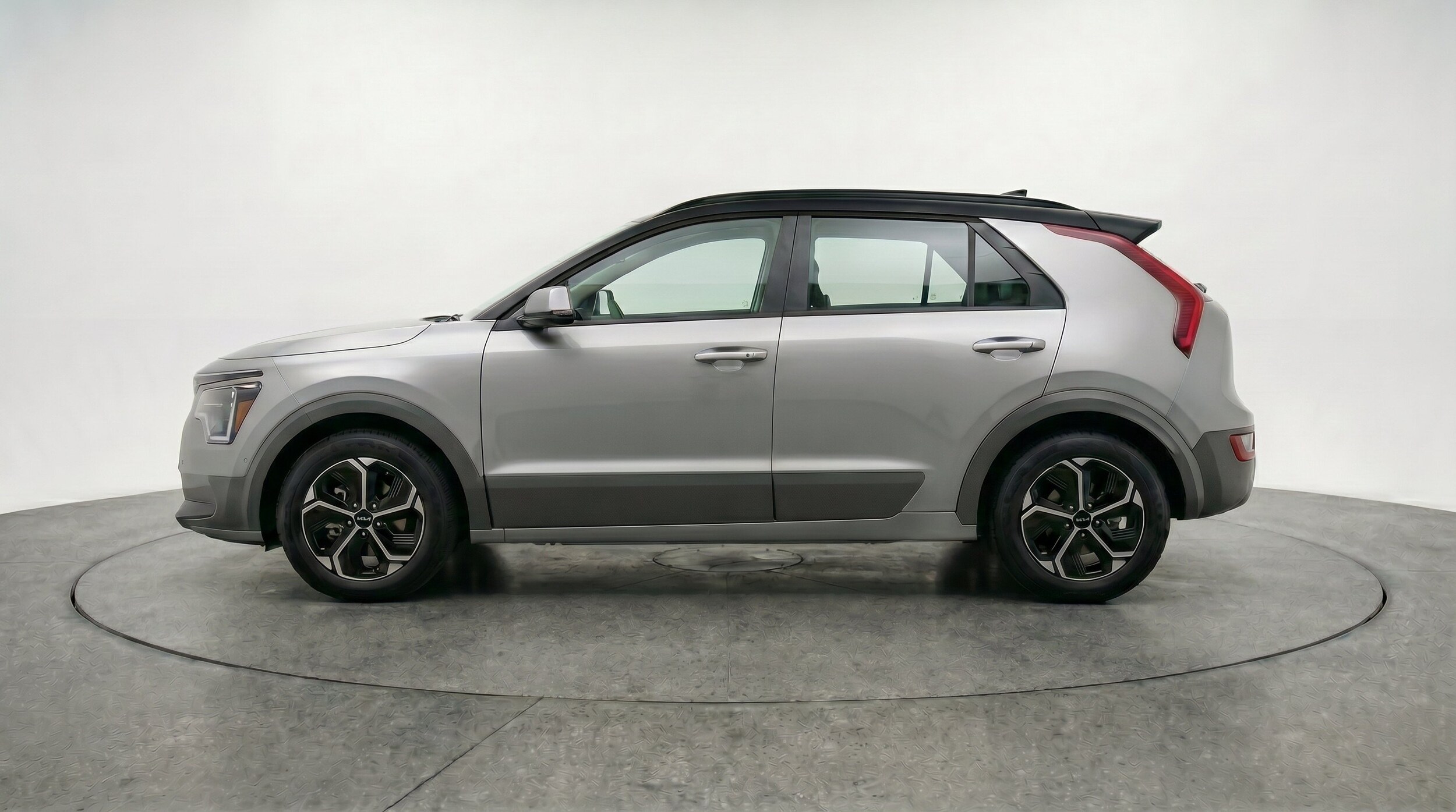 Thumbnail: 2026 Kia Niro - 5