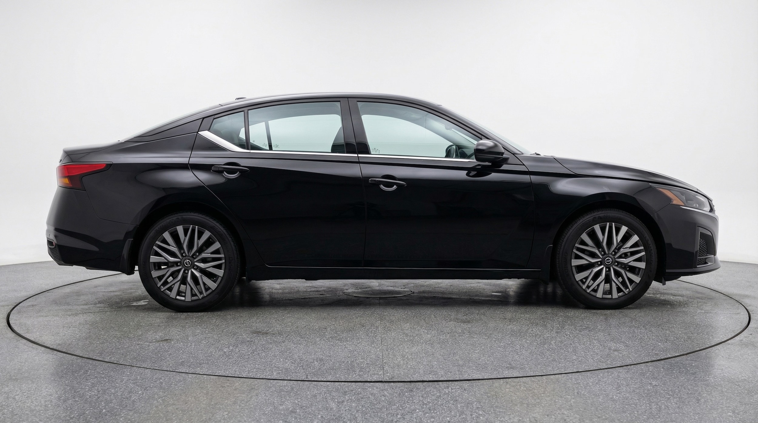 Thumbnail: 2025 Nissan Altima - 8