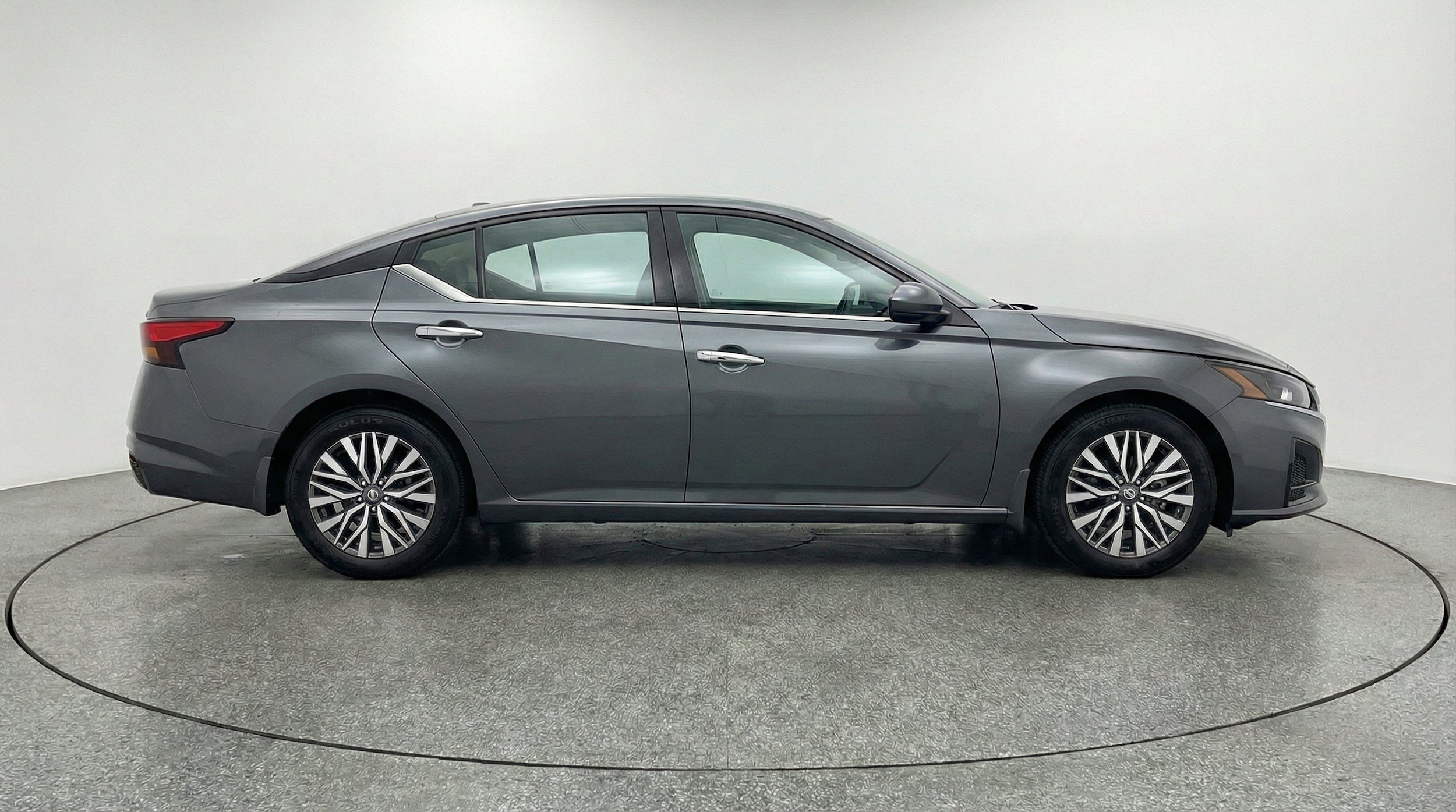 Thumbnail: 2025 Nissan Altima - 11