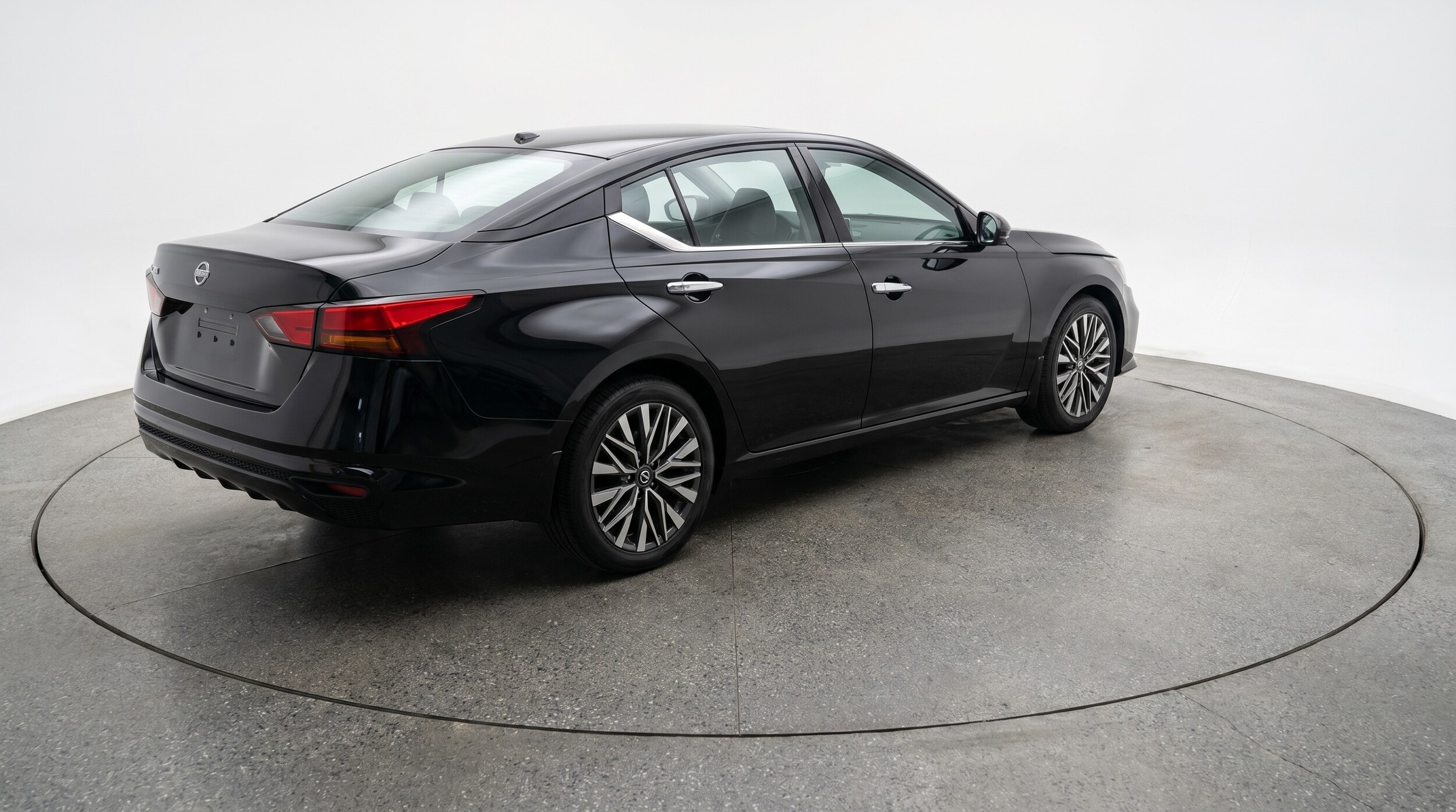 Thumbnail: 2025 Nissan Altima - 7