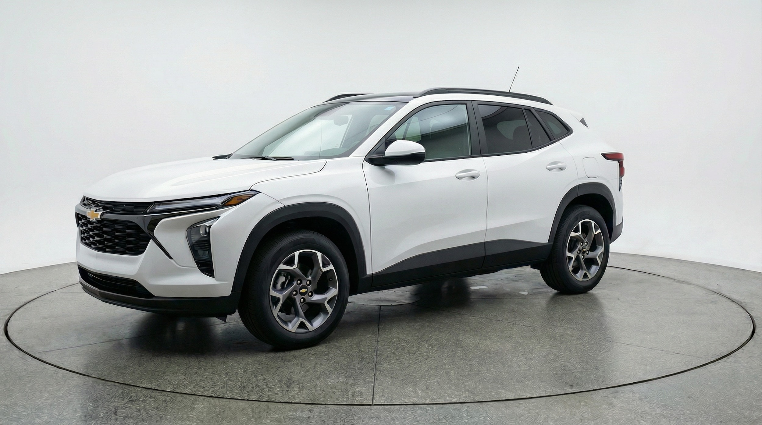 Thumbnail: 2025 Chevrolet Trax - 3