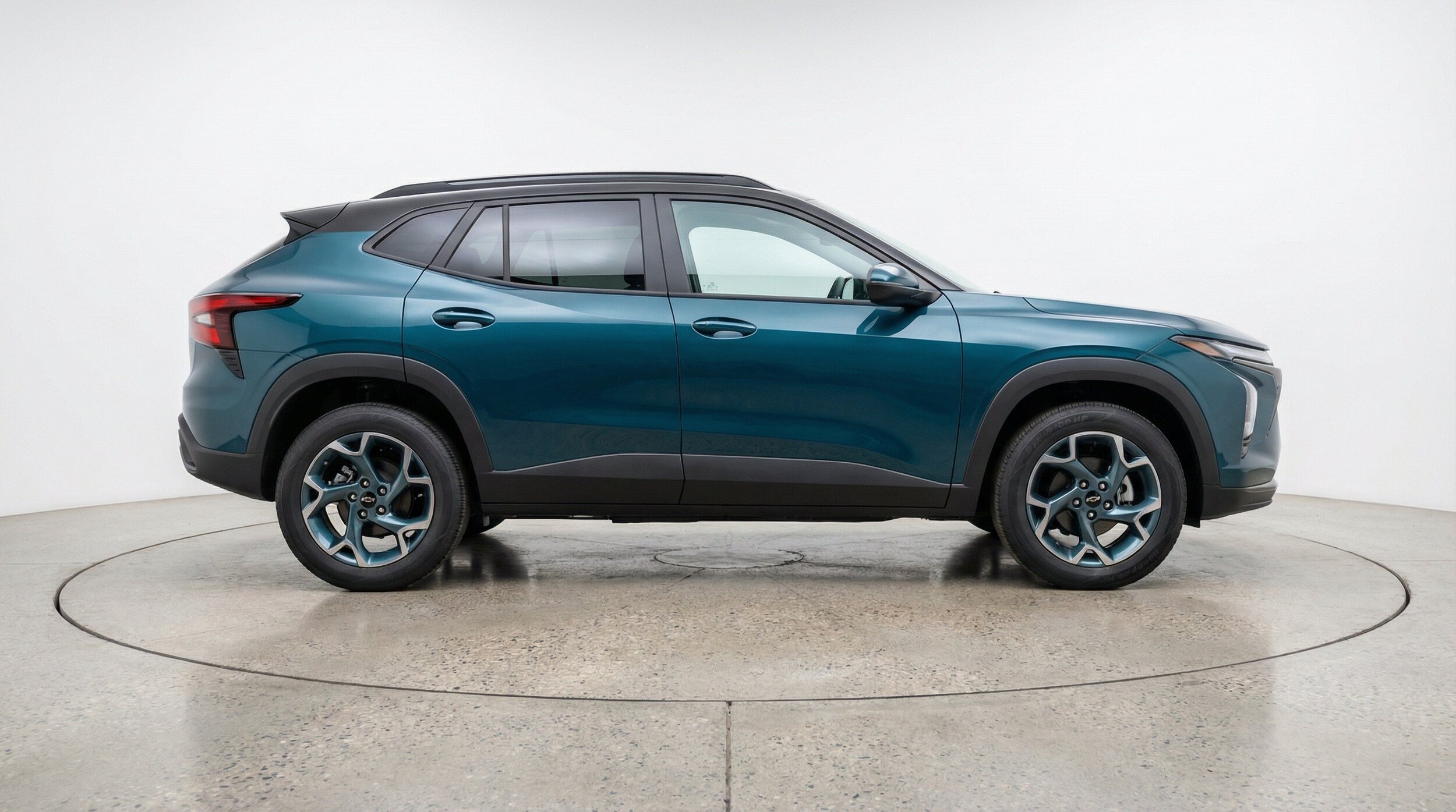 Thumbnail: 2025 Chevrolet Trax - 10