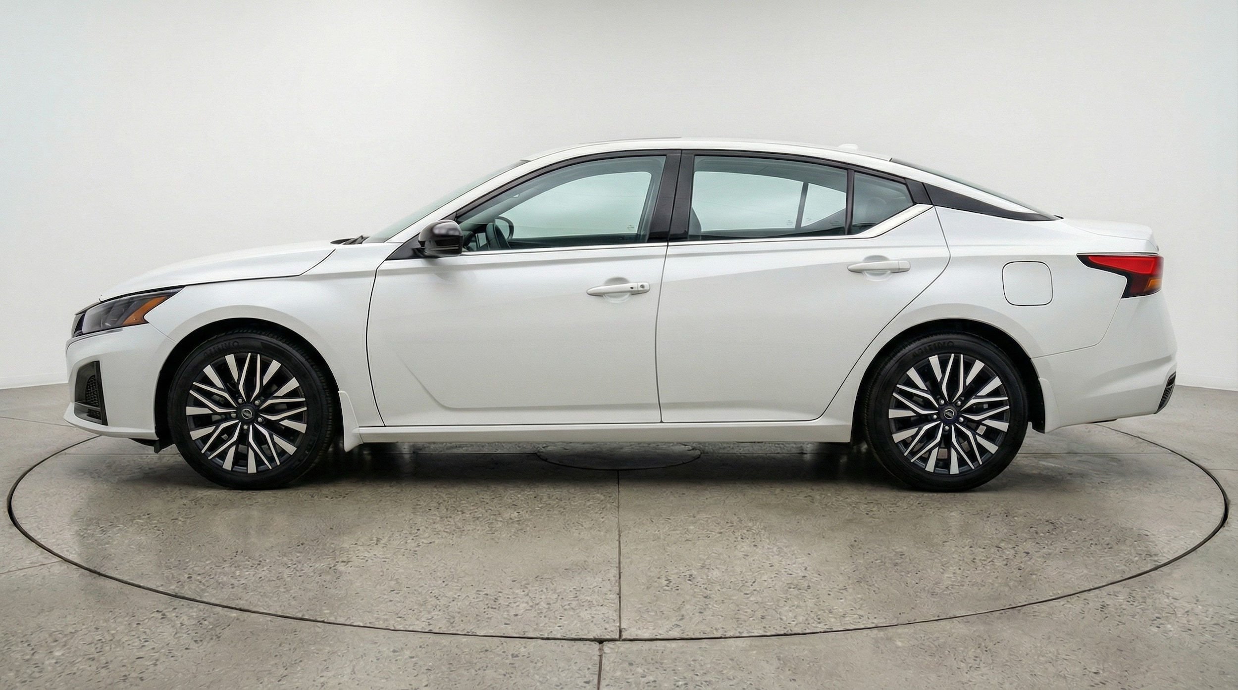 Thumbnail: 2025 Nissan Altima - 4