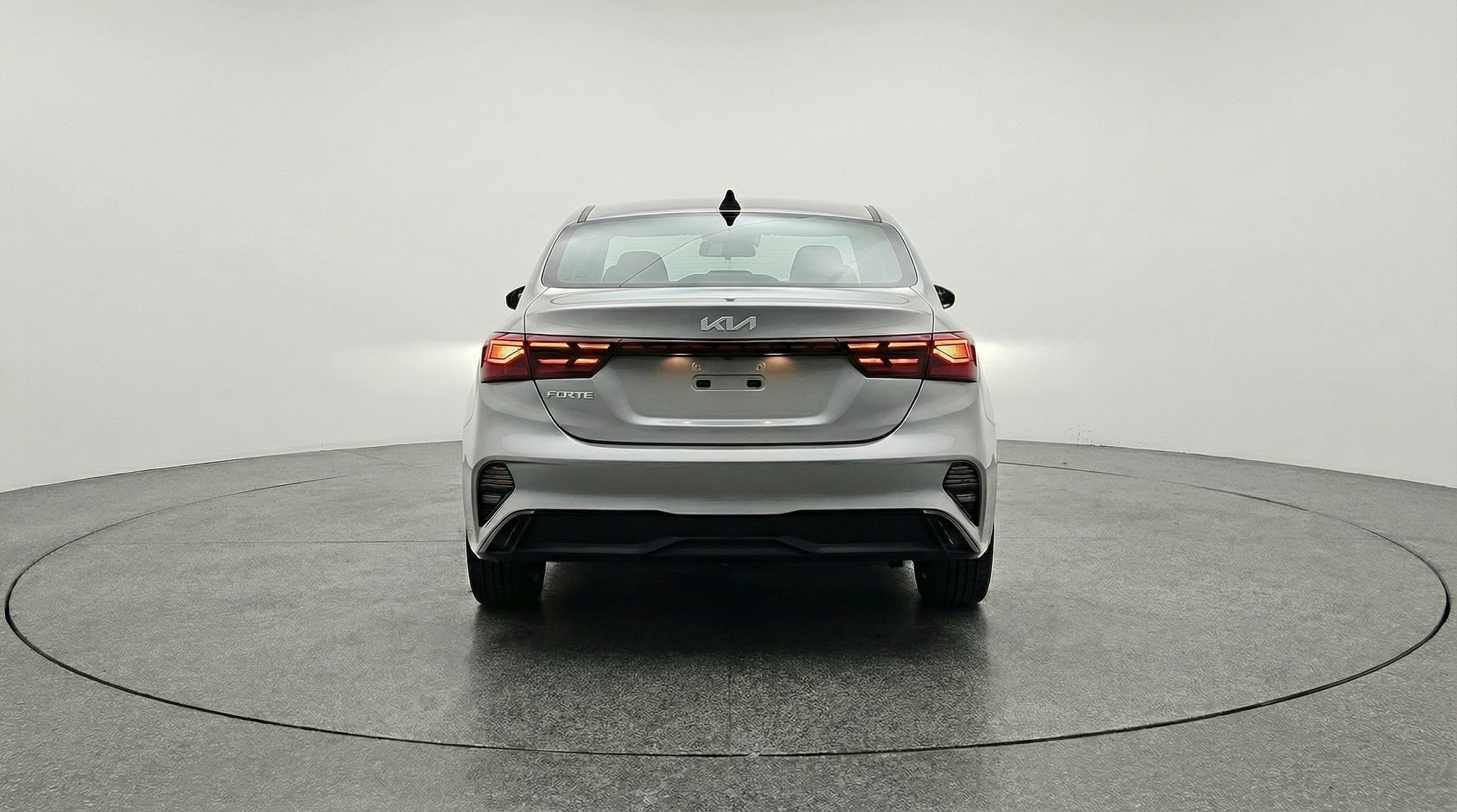 Thumbnail: 2024 Kia Forte - 6