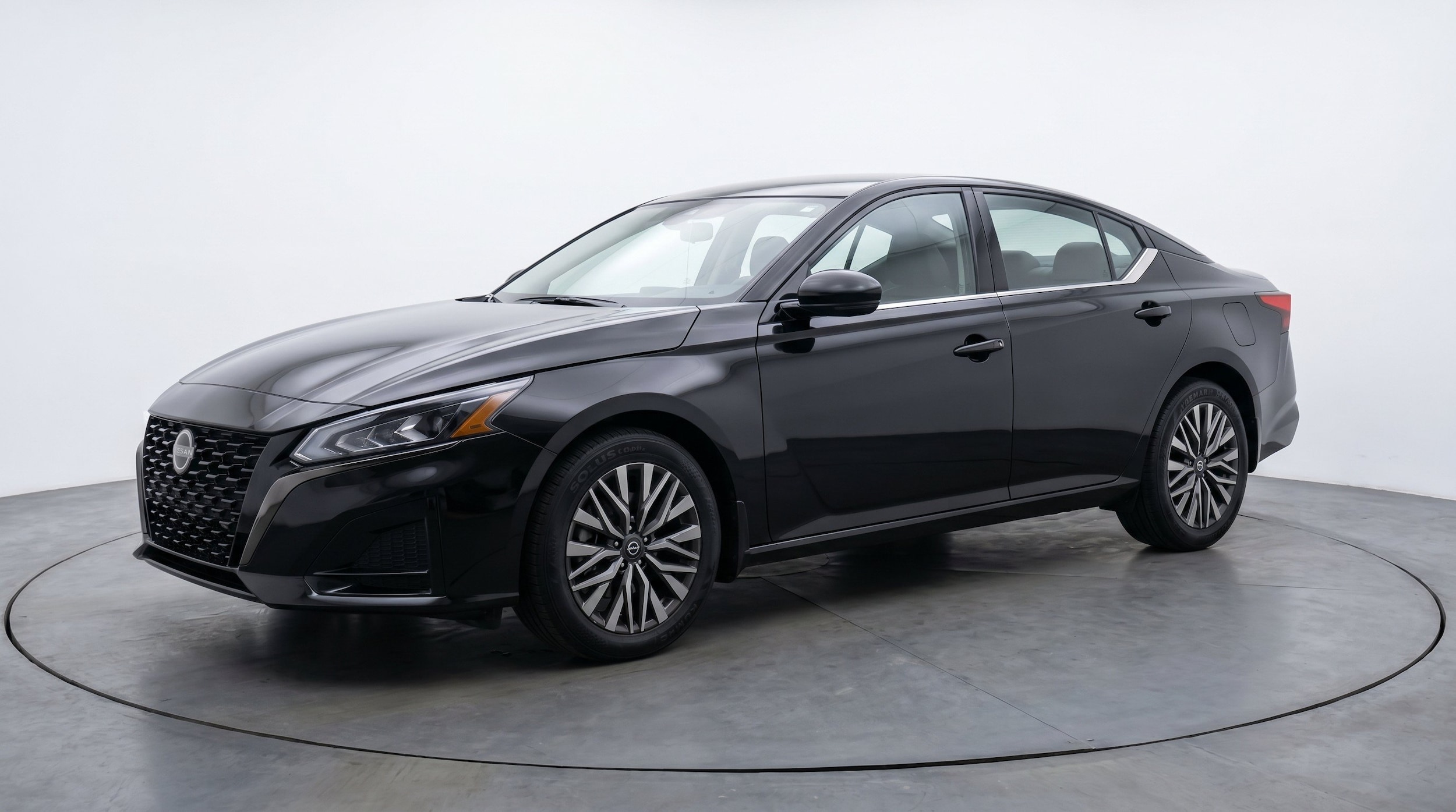 Thumbnail: 2025 Nissan Altima - 3
