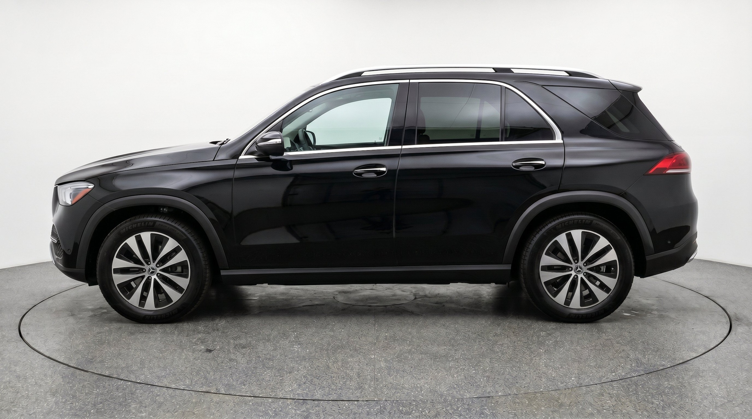 Thumbnail: 2026 Mercedes-Benz GLE - 5