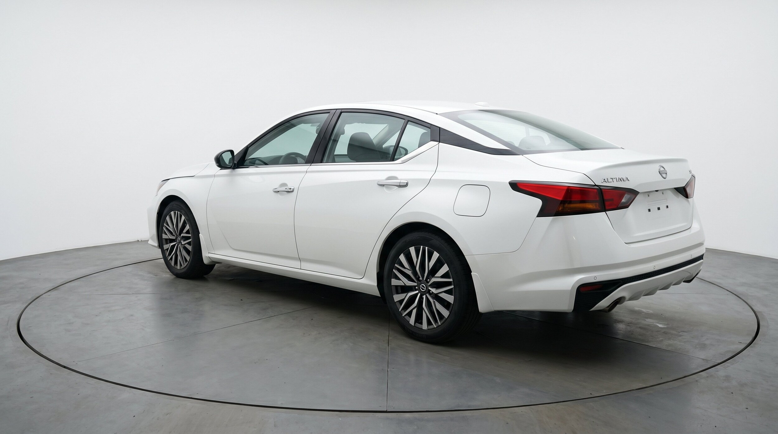 Thumbnail: 2025 Nissan Altima - 6