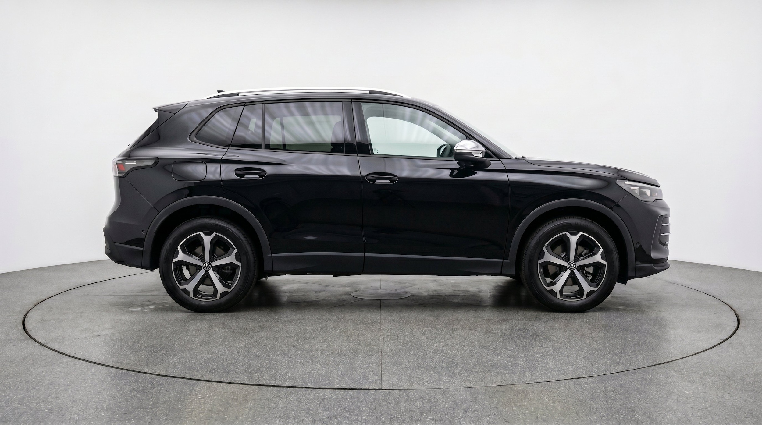 Thumbnail: 2026 Volkswagen Tiguan - 11