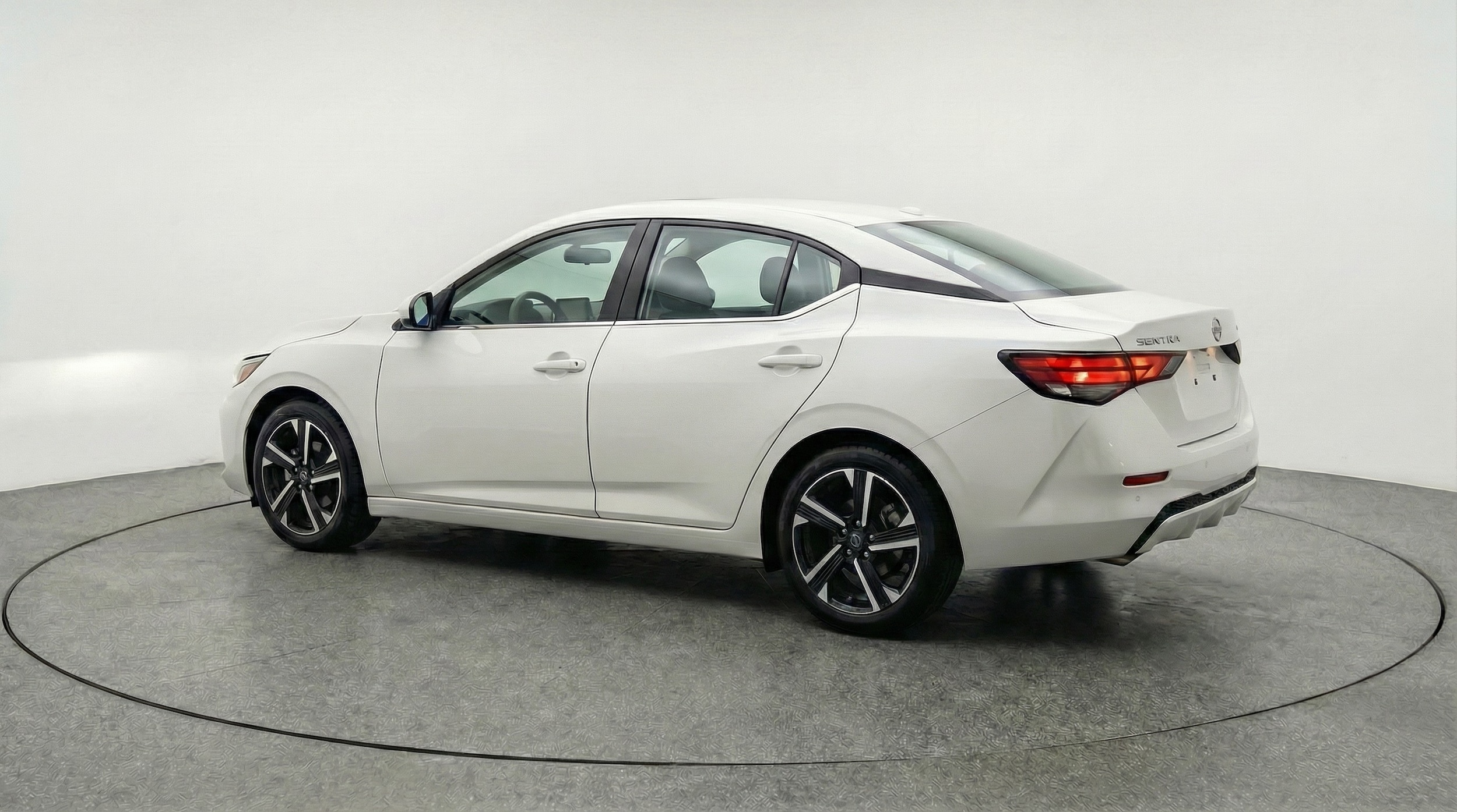 Thumbnail: 2025 Nissan Sentra - 5
