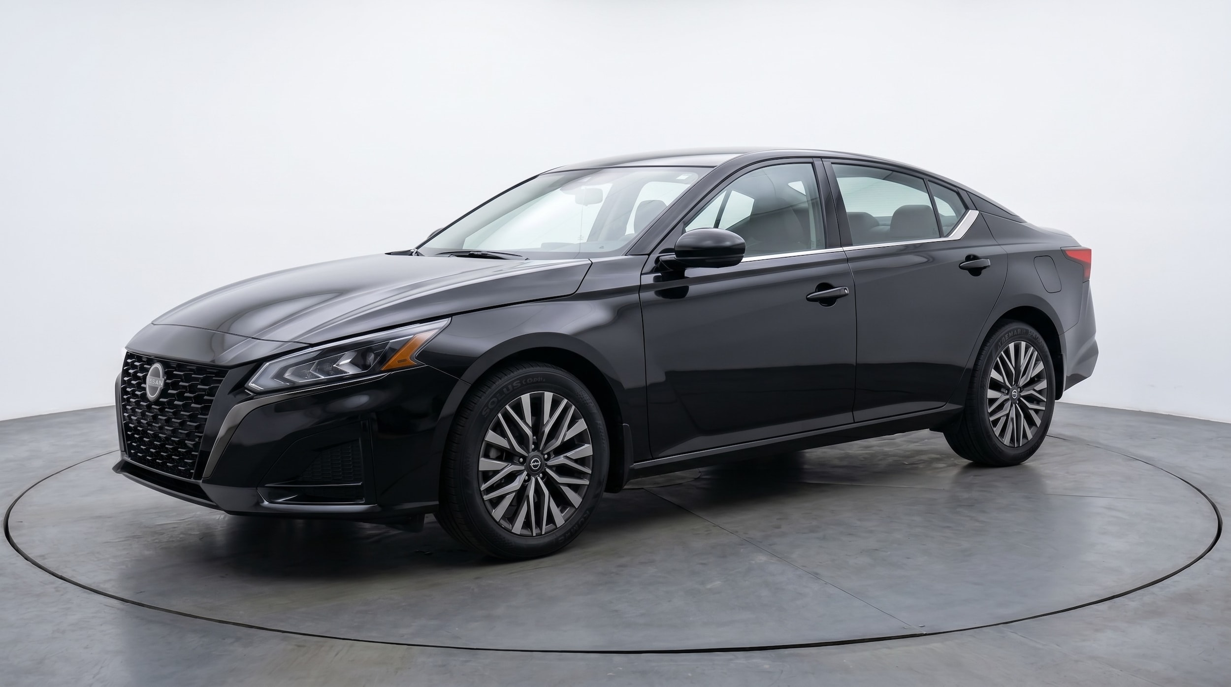 Thumbnail: 2025 Nissan Altima - 3